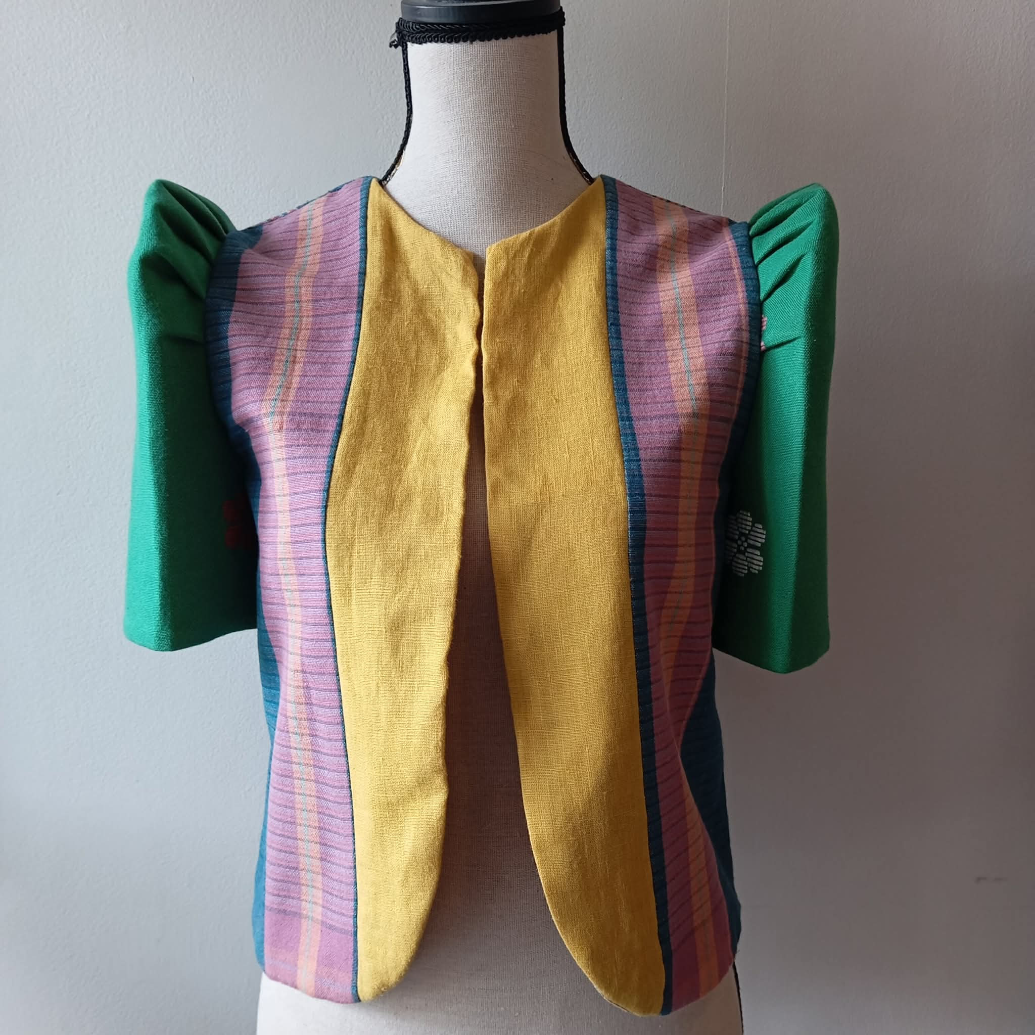 BOLERO: JILLIAN W/ MIMOSA YELLOW LINEN CUT-OUT / GREEN FLOWERS SLEEVES