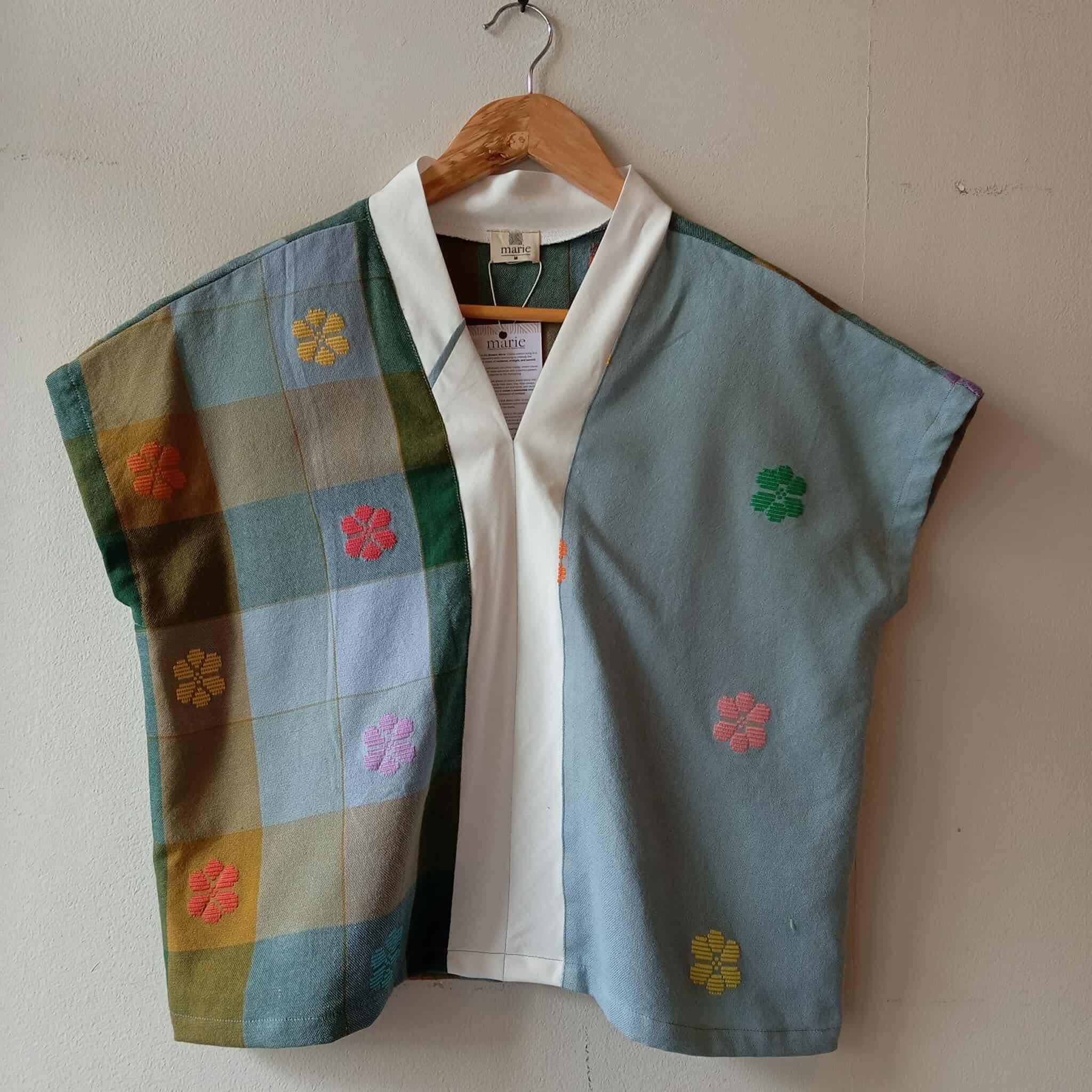 TINGADLAW:  MIX RISA / LIGHT DENIM BLUE FLOWERS W/ WHITE LINEN  BIAS*