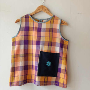 SLEEVELESS: NINA W/ BLACK FLOWERS POCKET