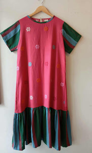 BESTIDA: RED FLOWERS W/ LIA SLEEVES & SKIRT