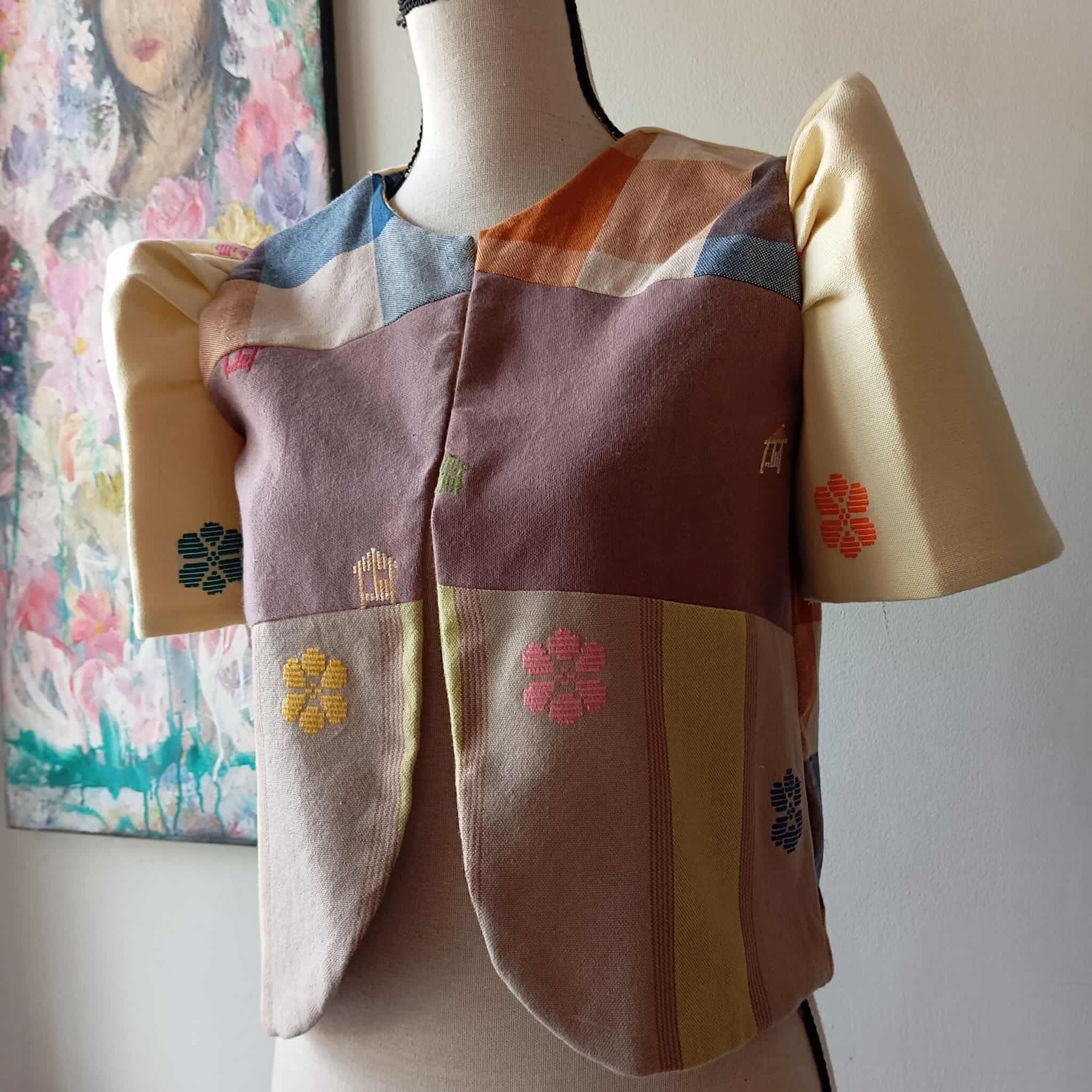 BOLERO:RETASO S23 W/ LIGHT YELLOW FLOWERS SLEEVES