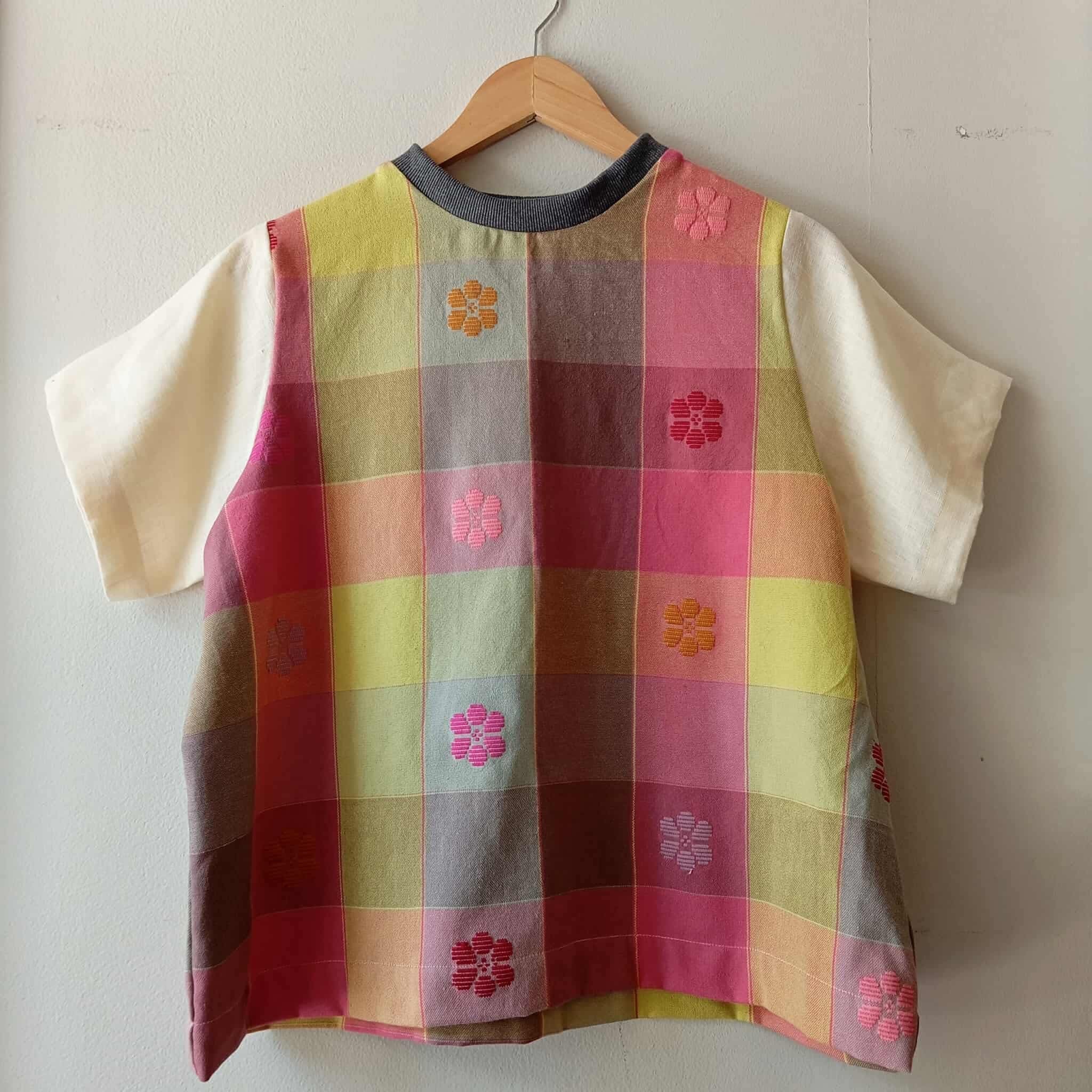 PAMANA V2: MICHAELA W/ CREAM LINEN SLEEVES / GRAY COLLAR