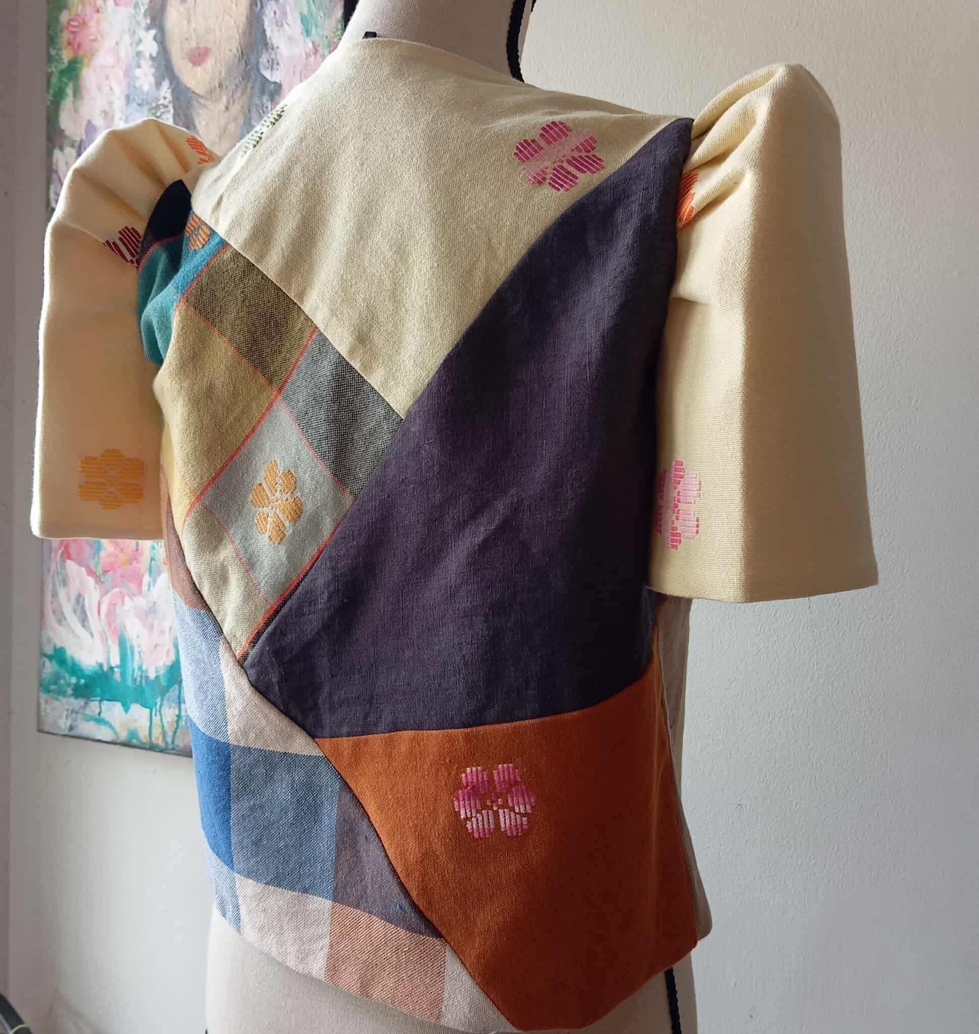 BOLERO:RETASO S23 W/ LIGHT YELLOW FLOWERS SLEEVES