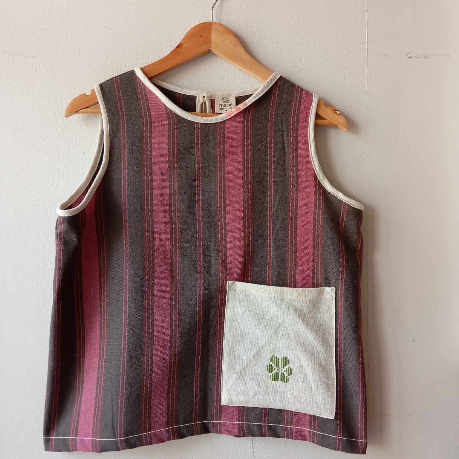 SLEEVELESS: ADRIANA W/ WHITE FLOWERS POCKET