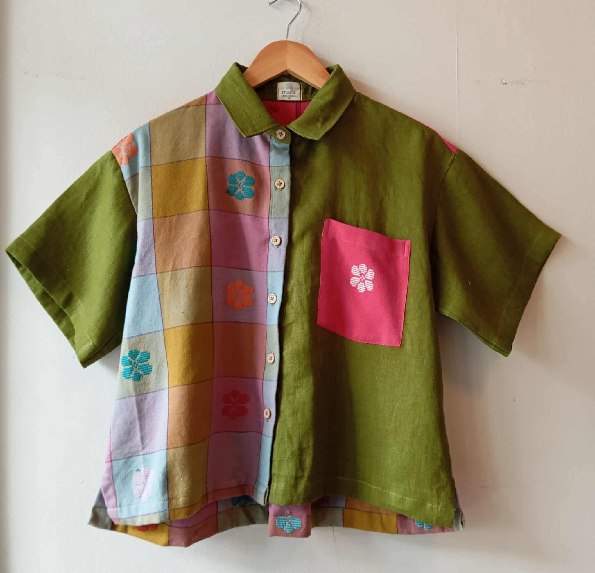 MAKULAY: MIX CASSANDRA / MOSS GREEN LINEN W/ POCKET / MOSS GREEN LINEN SLEEVES & COLLAR