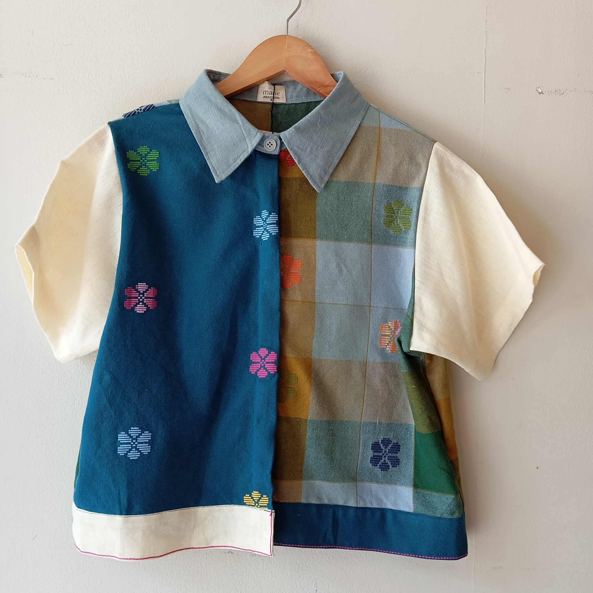 MARIKIT: MIX OCEAN SIDE BLUE FLOWERS / RISA W/ CREAM LINEN SLEEVES