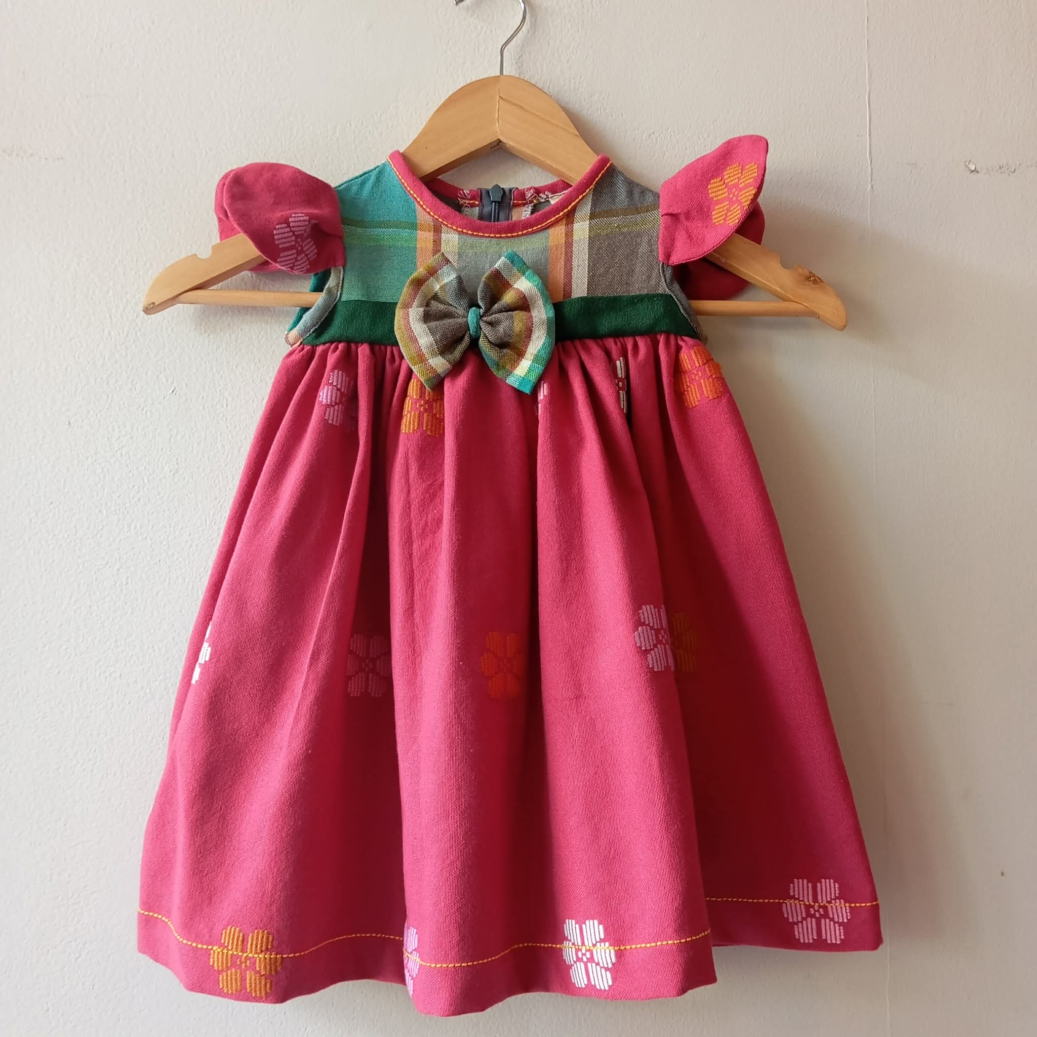 LITTLE MARIE: RACHELLE  V2 W/ RED FLOWERS  SLEEVES & COLLAR