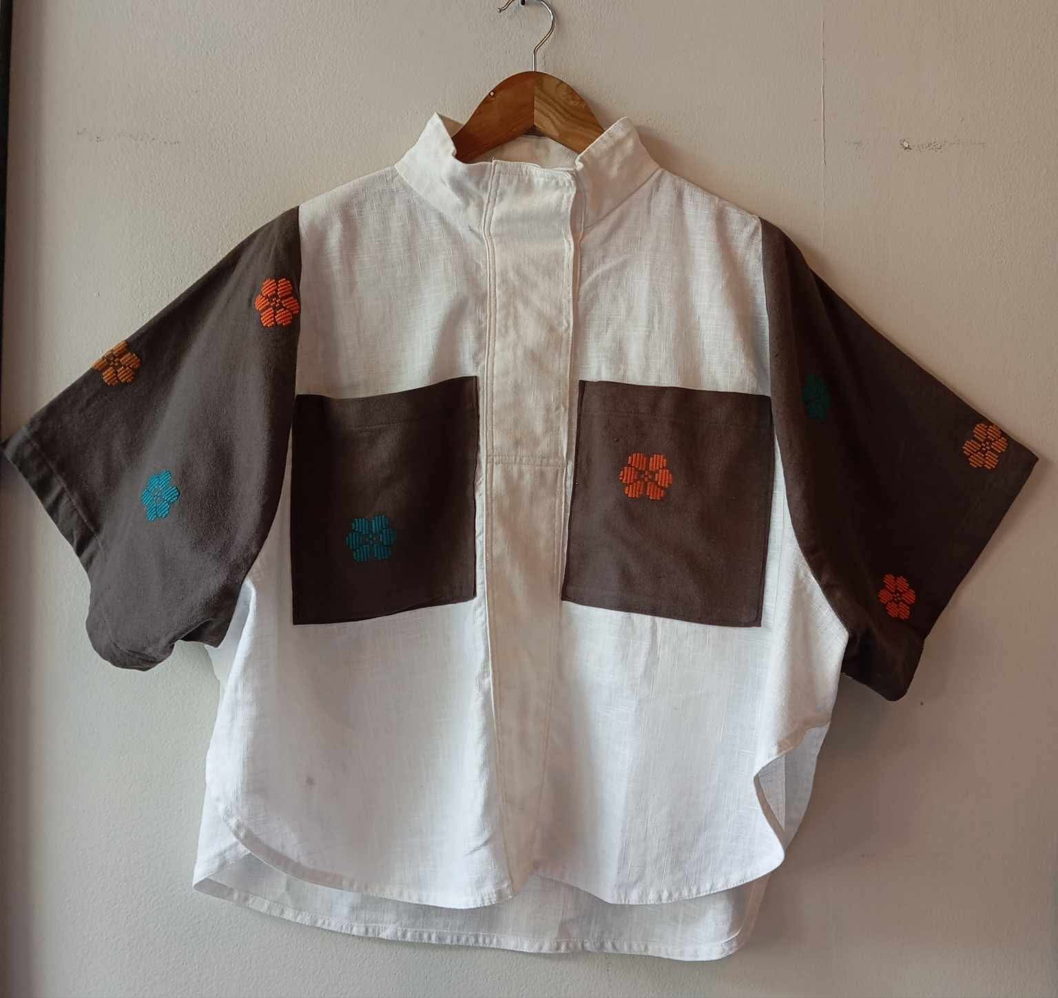 HILWAY COLLECTION: WHITE LINEN FULL W/ GREY FLOWERS SLEEVES & POCKET