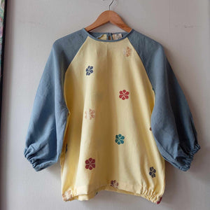 KATAWHAY: LIGHT YELLOW FLOWERS W/ WINTER SKY LINEN SLEEEVES