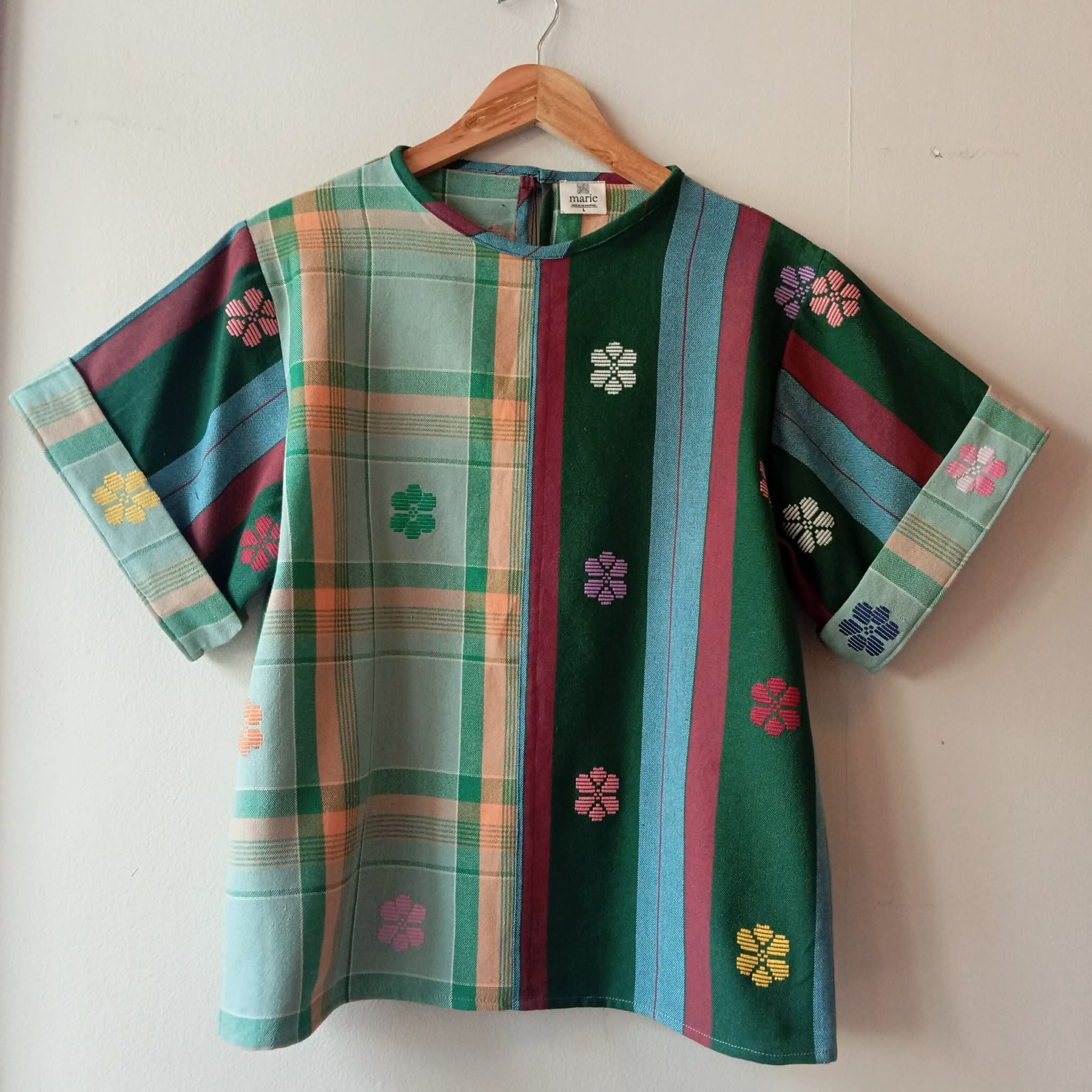 MASIGLA: MIX DIANA / LIA FLOWERS W/ LIA FLOWERS SLEEVES