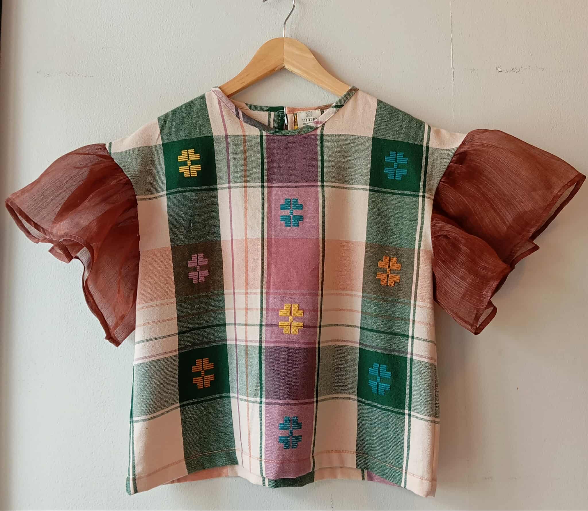 MATAHUM COLLECTION: CORAZON IN AMANDA W/ PIÑA ( MAHOGANY ) SLEEVES