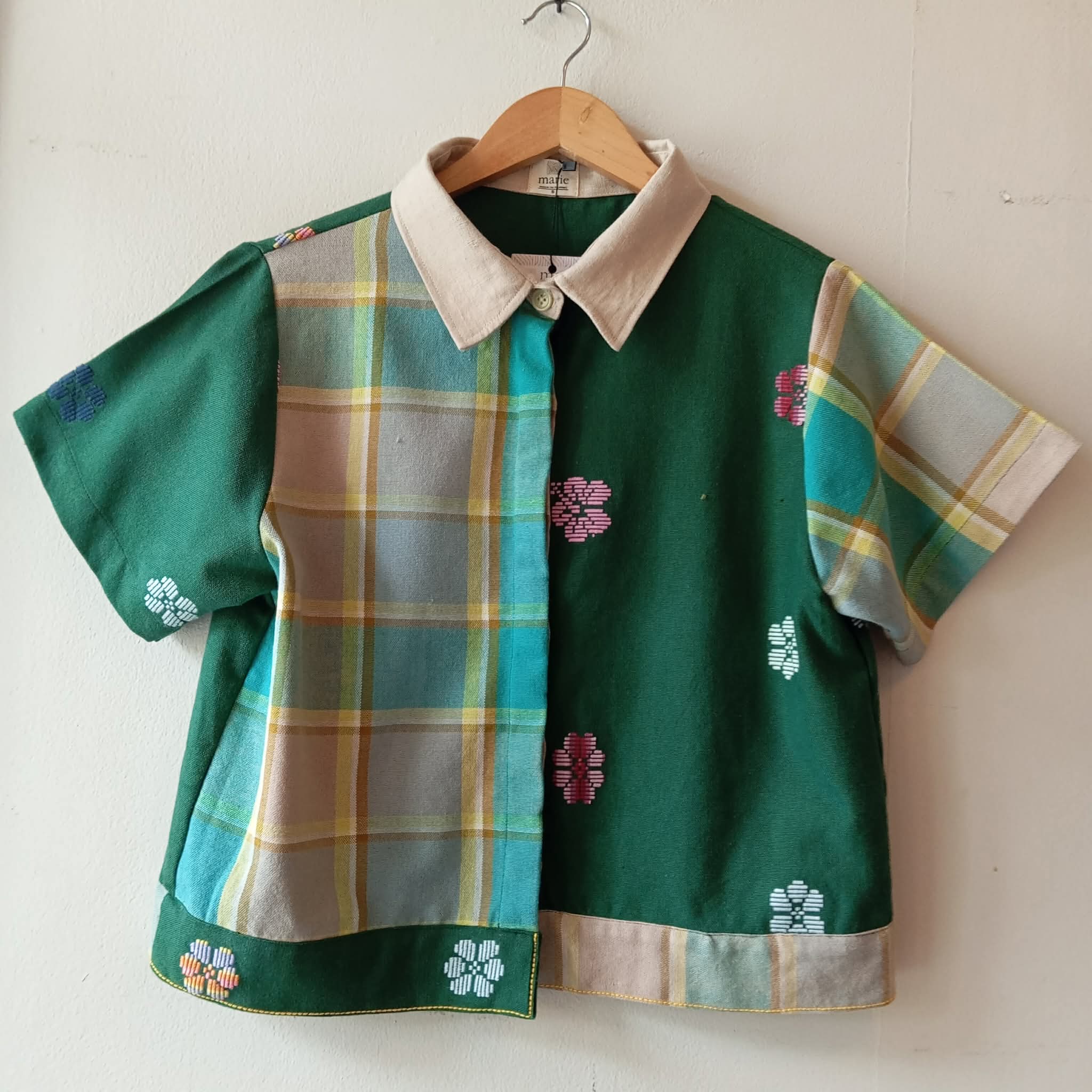 MARIKIT: MIX RACHELLE V1 / DARK GREEN FLOWERS W/ RACHELLE  V1 SLEEVES / SAND LINEN COLLAR