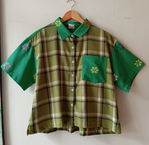 MAKULAY: ELOISA FULL W/ GREEN FLOWERS POCKET / SLEEVES & COLLAR