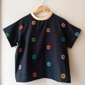 PAMANA V2: BLACK FLOWERS FULL W/ CREAM COLLAR
