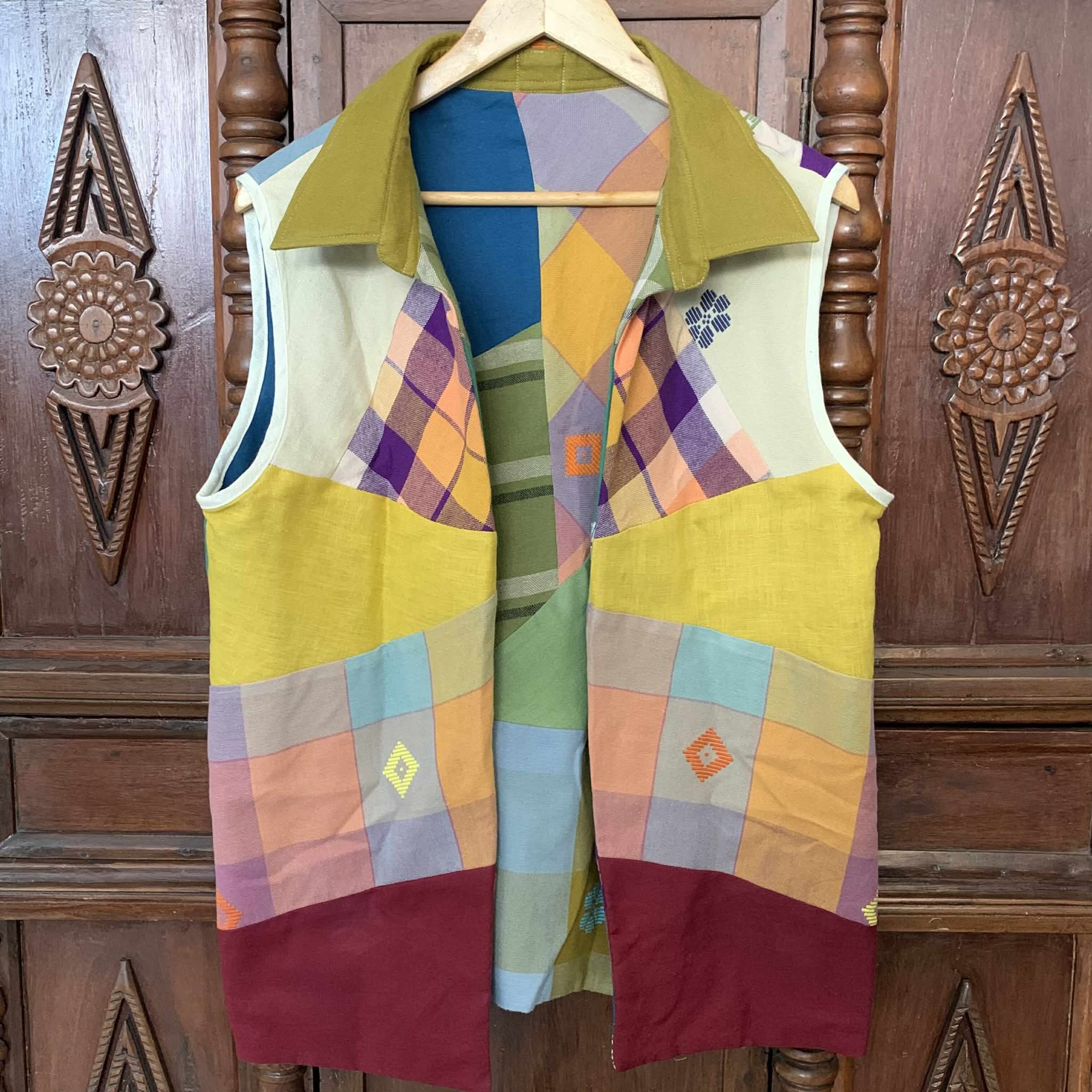 MASINING V2: REVERSIBLE M10 W/ NEW OLIVE FLOWERS COLLAR