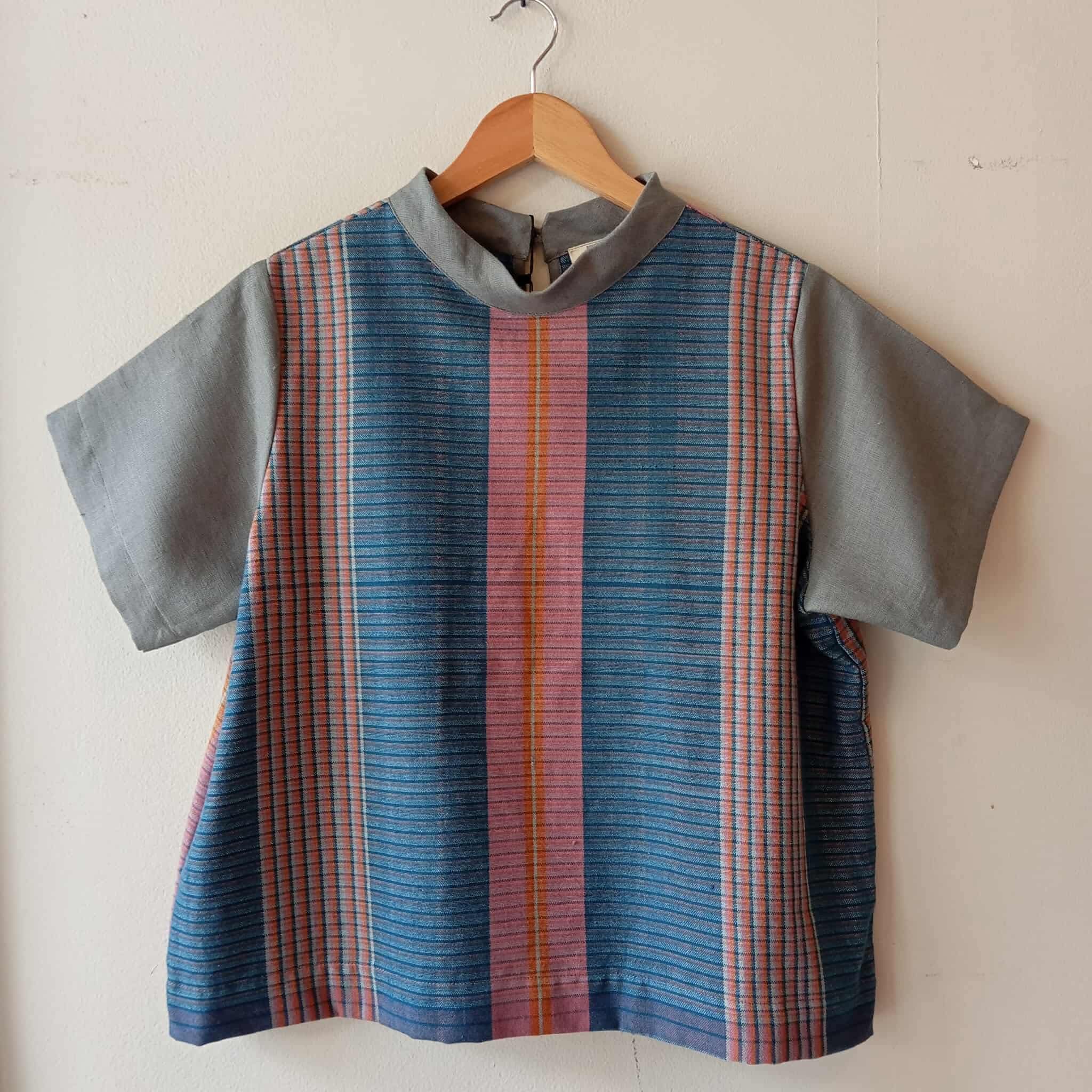 PAMANA V1: JILLIAN W/ GREY LINEN SLEEVES & COLLAR