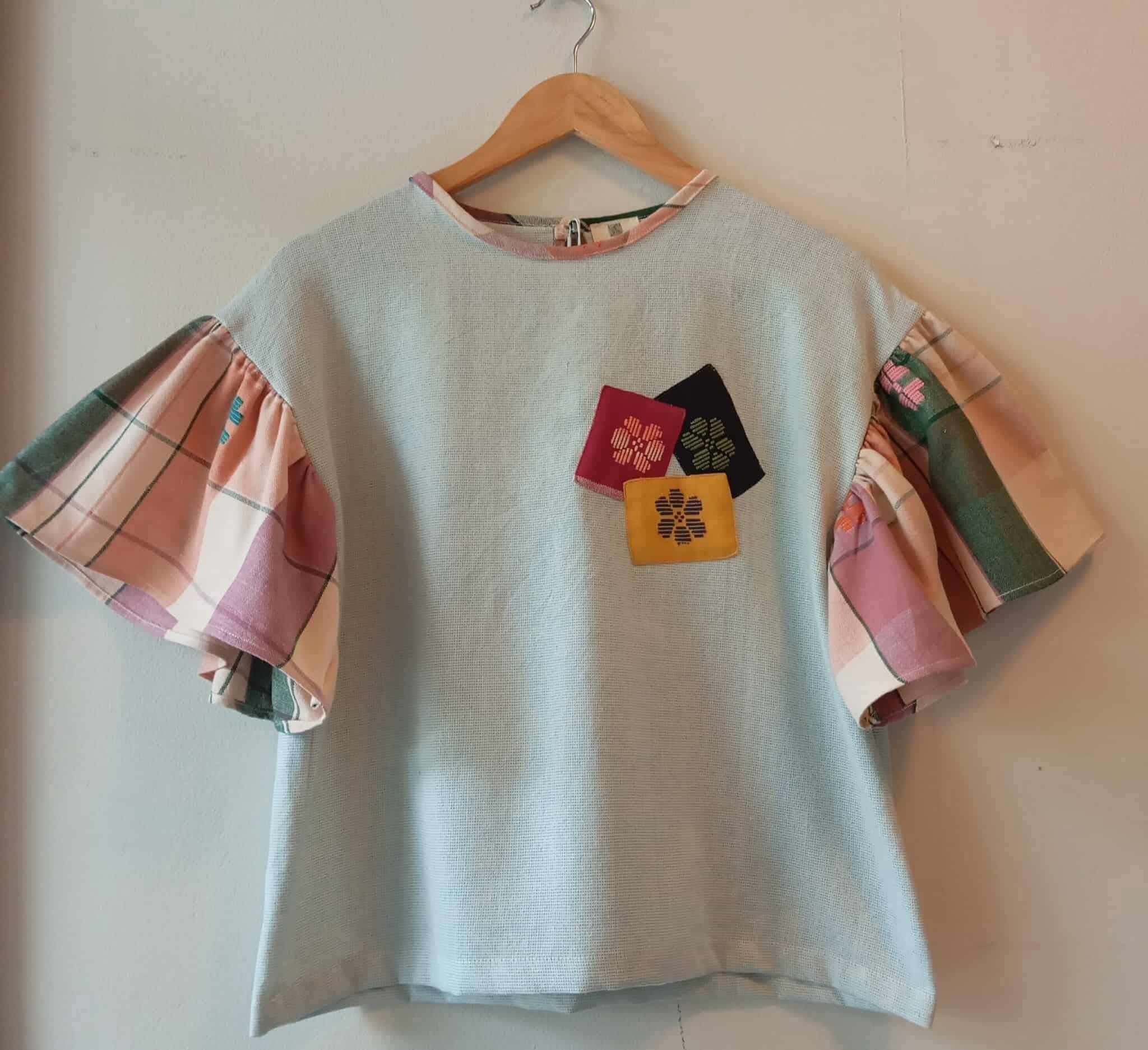 CORAZON: DUSTY BLUE W/ FLOWERS PATCHES / AMANDA SLEEVES