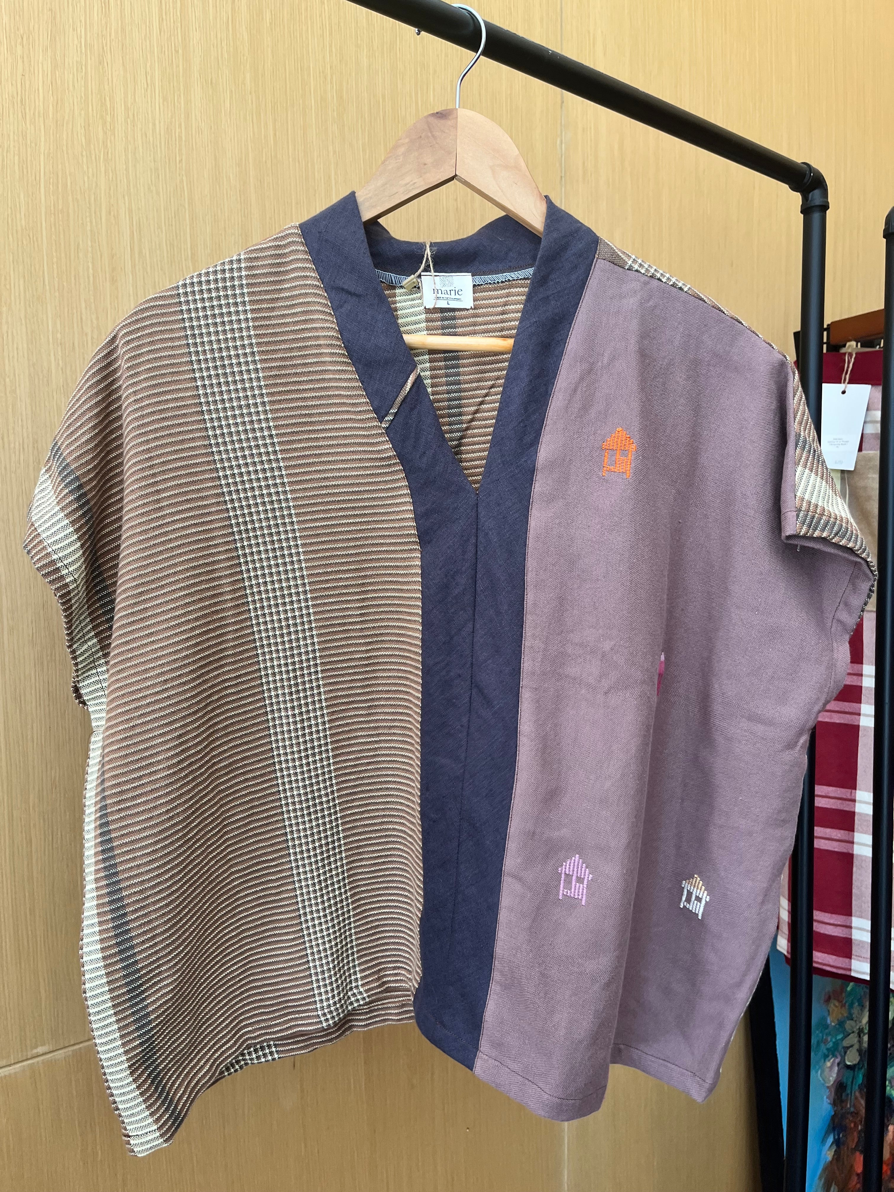 TINGADLAW: Rona/brown mini bahay kubo w/ dark gray bias