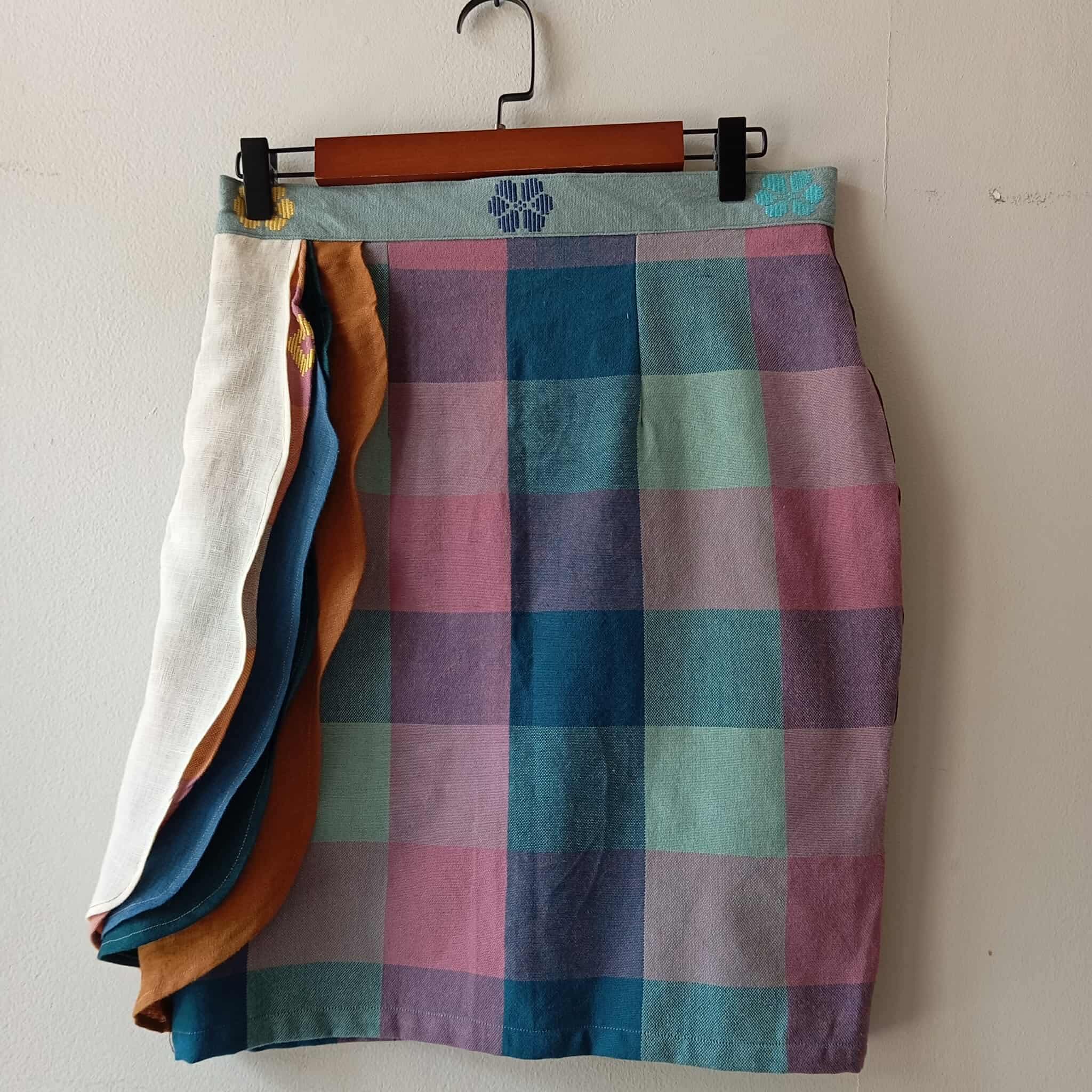 PENCIL SKIRT: ROGELIA FULL W/ FRILLS*