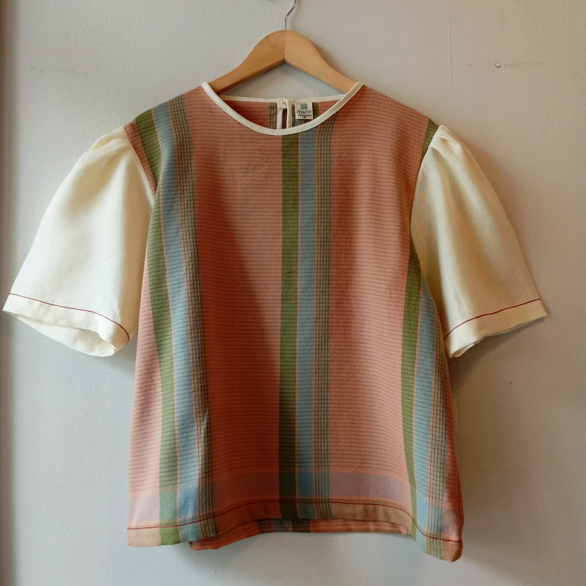 CLASSIC V1: VERONICA W/ CREAM LINEN SLEEVES
