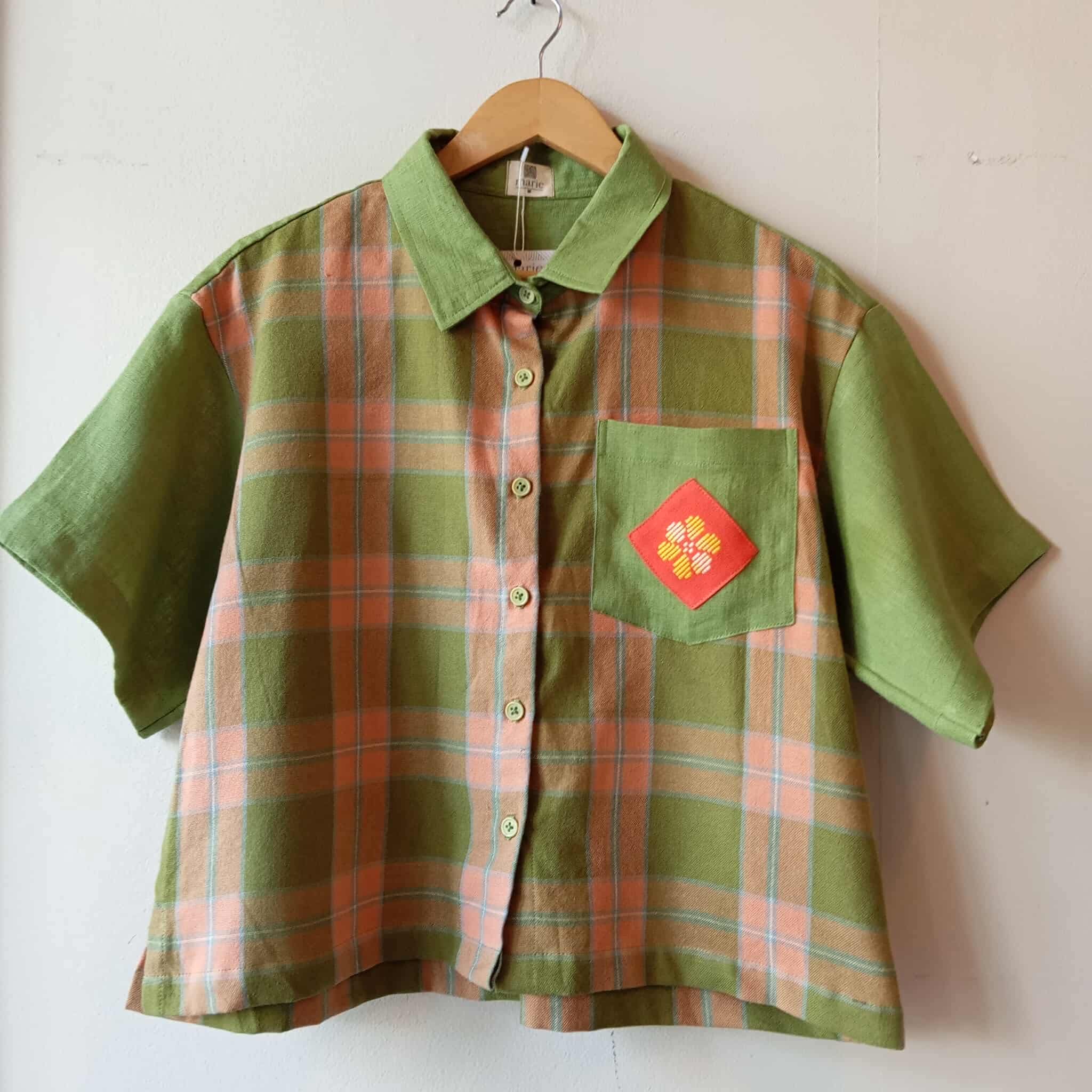 MAKULAY: VICENTA W/ HERBAL GREEN LINEN POCKET / SLEEVES & POCKET