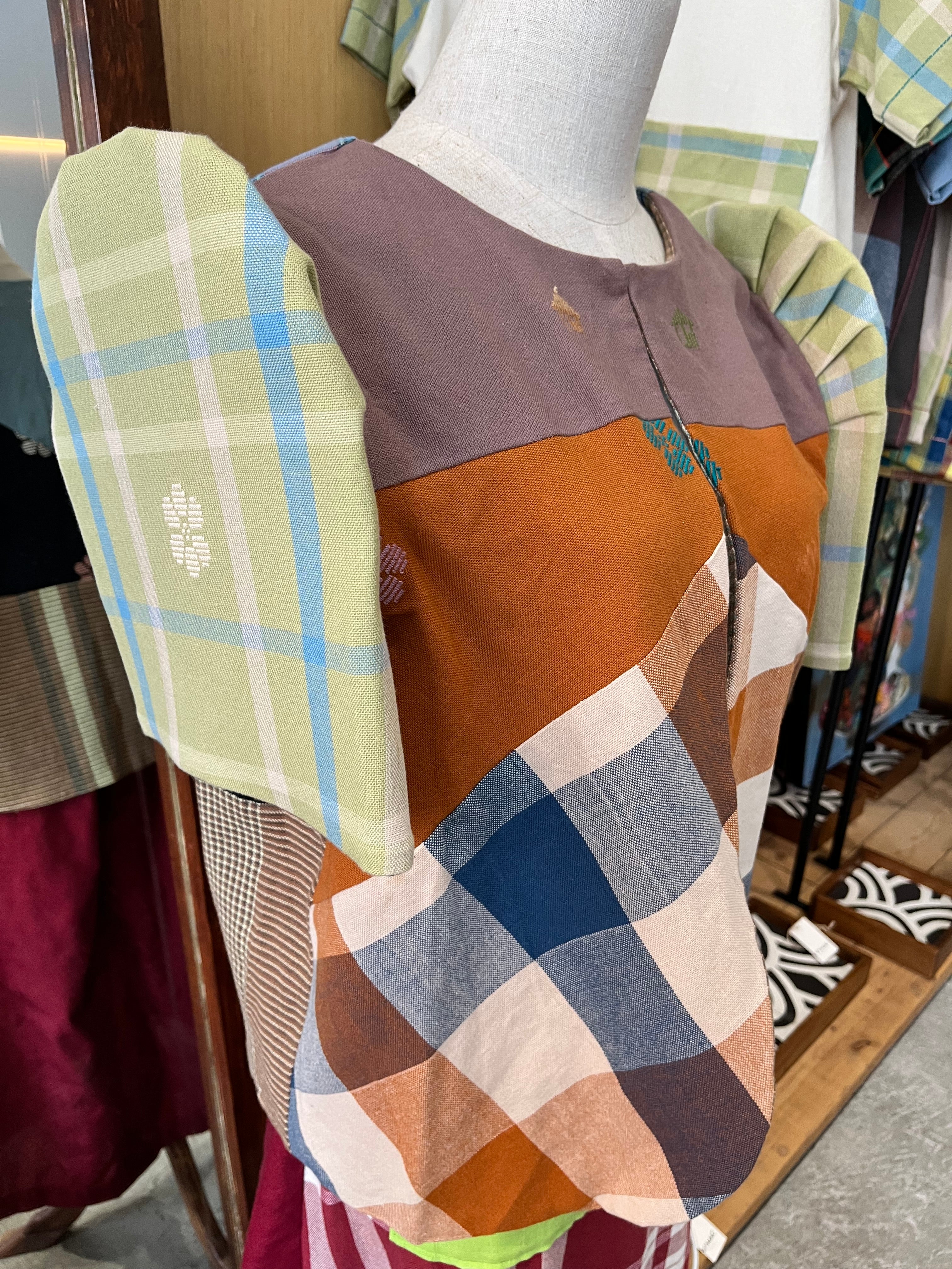 BOLERO: RETASO XL D18 W/ SERINA SLEEVES