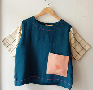 CLASSIC V2: LYONS BLUE LINEN W/ PHEASANT FLOWERS POCKET / MIKA SLEEVES