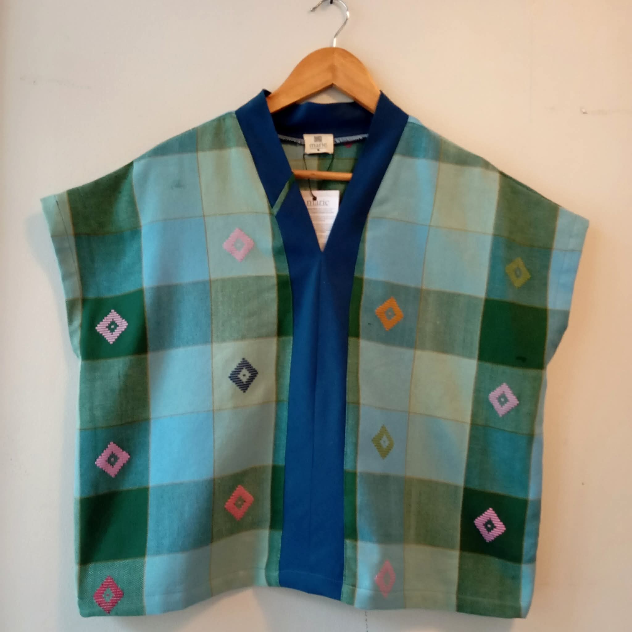 TINGADLAW: ATHENA DIAMANTE FULL W/ NAVY BLUE POLY BIAS