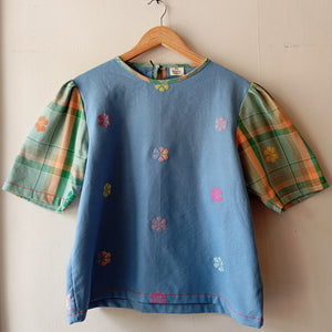 CLASSIC V1: BLUE FLOWERS W/ DIANA SLEEVES