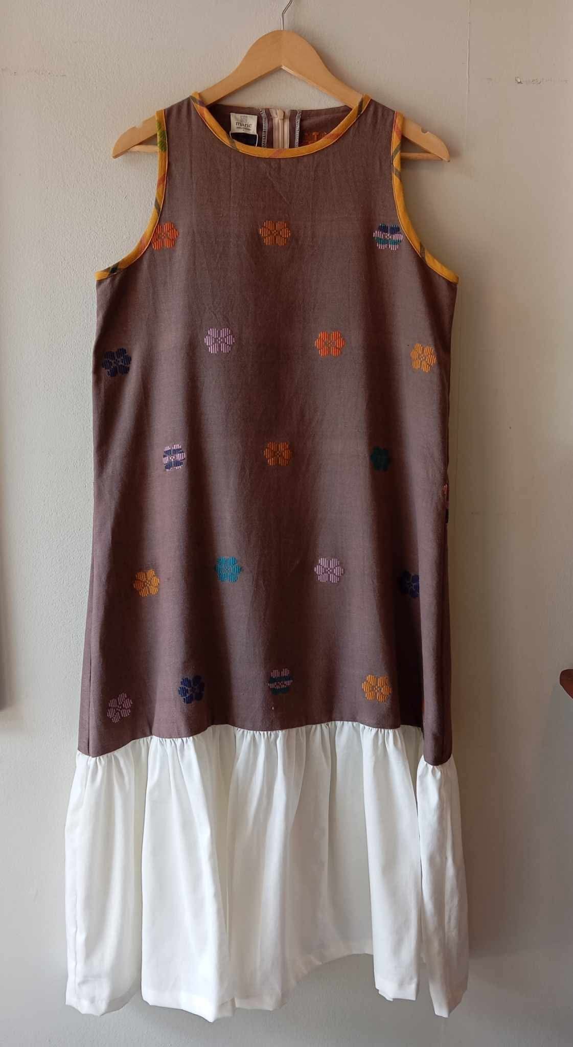 BESTIDA COLLECTION: TAUPE BROWN FLOWERS SLEEVELESS  w/  WHITE LINEN SKIRT