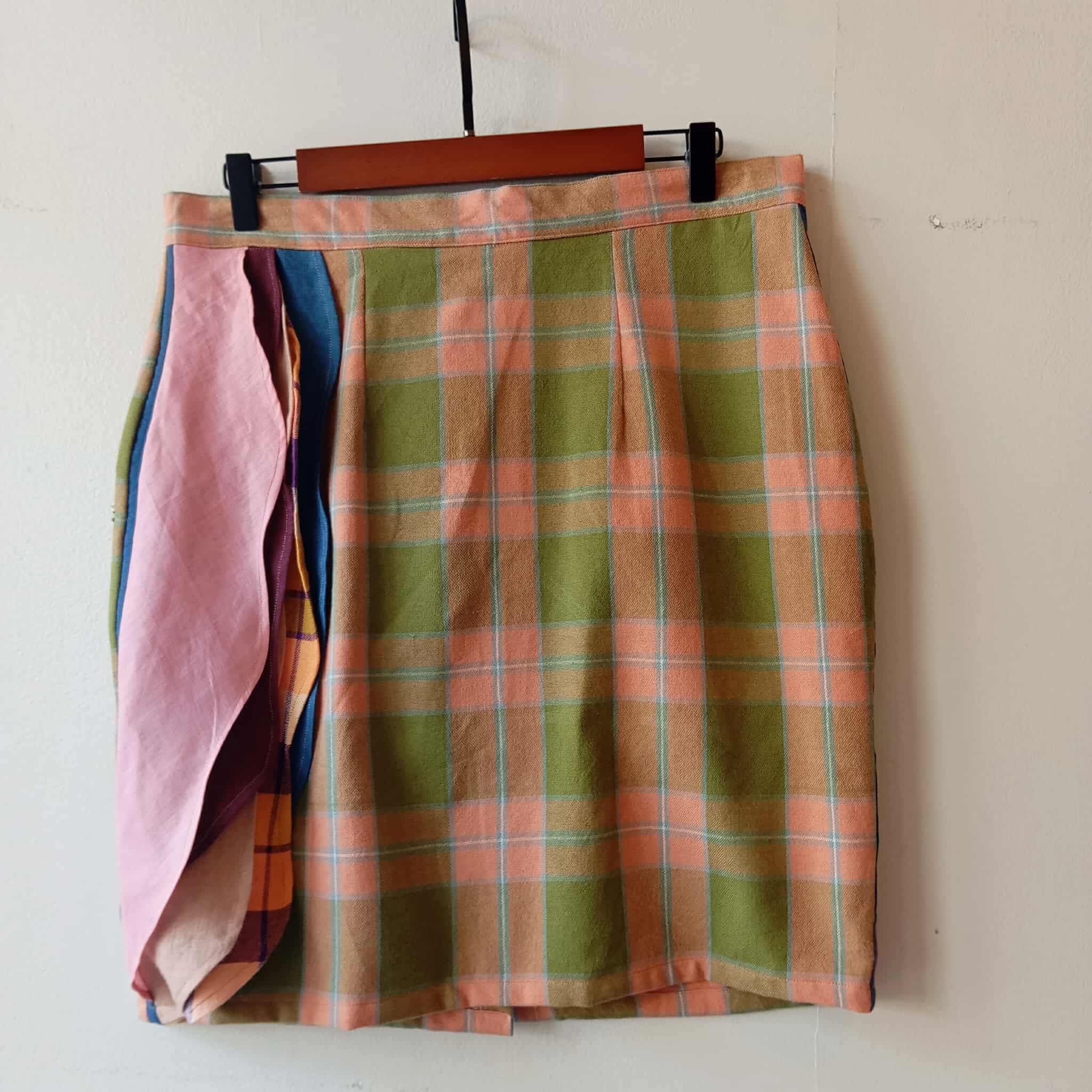 PENCIL SKIRT: TURTLE GREEN & PHEASANT PLAID FULL W/ FRILLS*