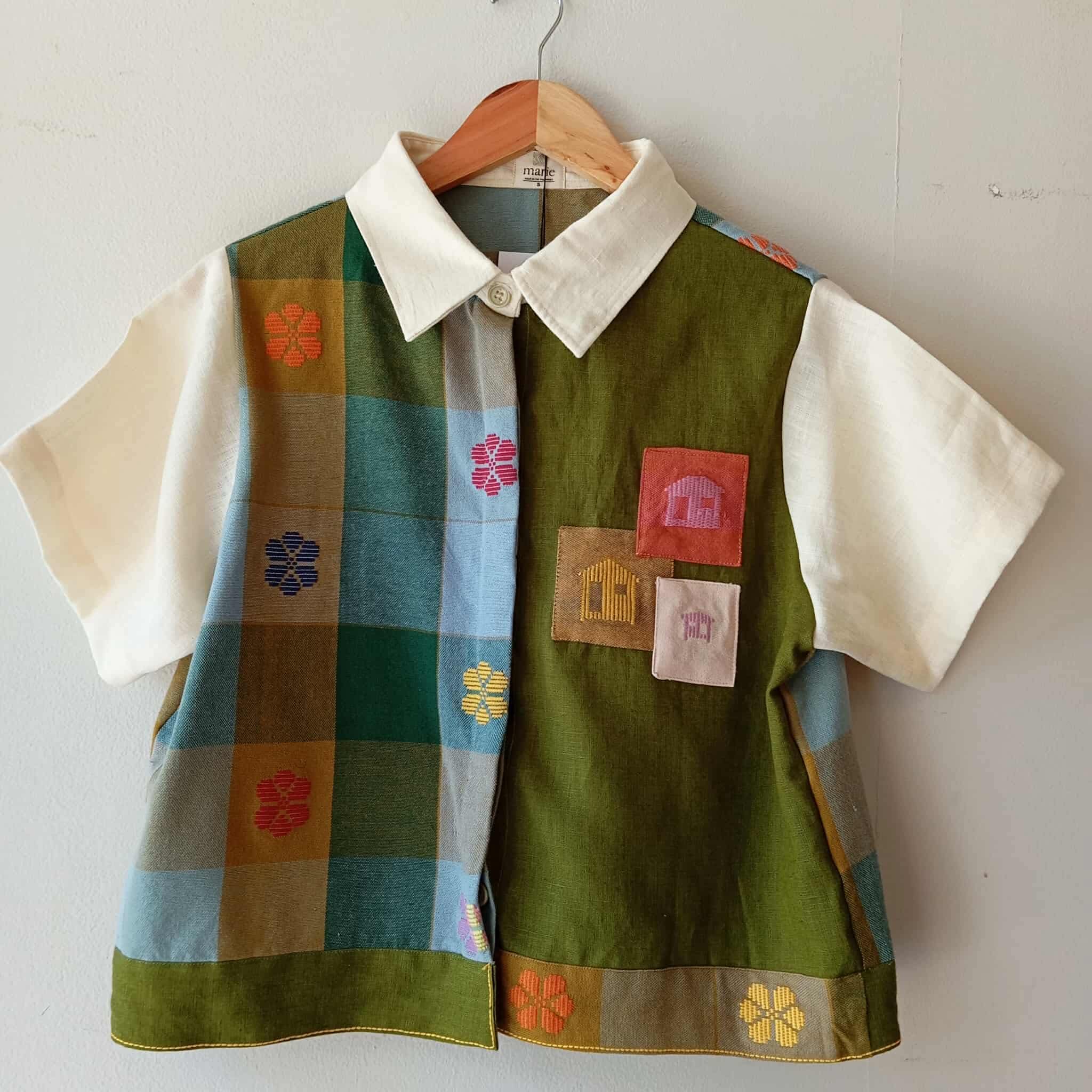 MARIKIT: MIX RISA / MOSS GREEN LINEN W/ PATCHES / CREAM LINEN SLEEVES & COLLAR