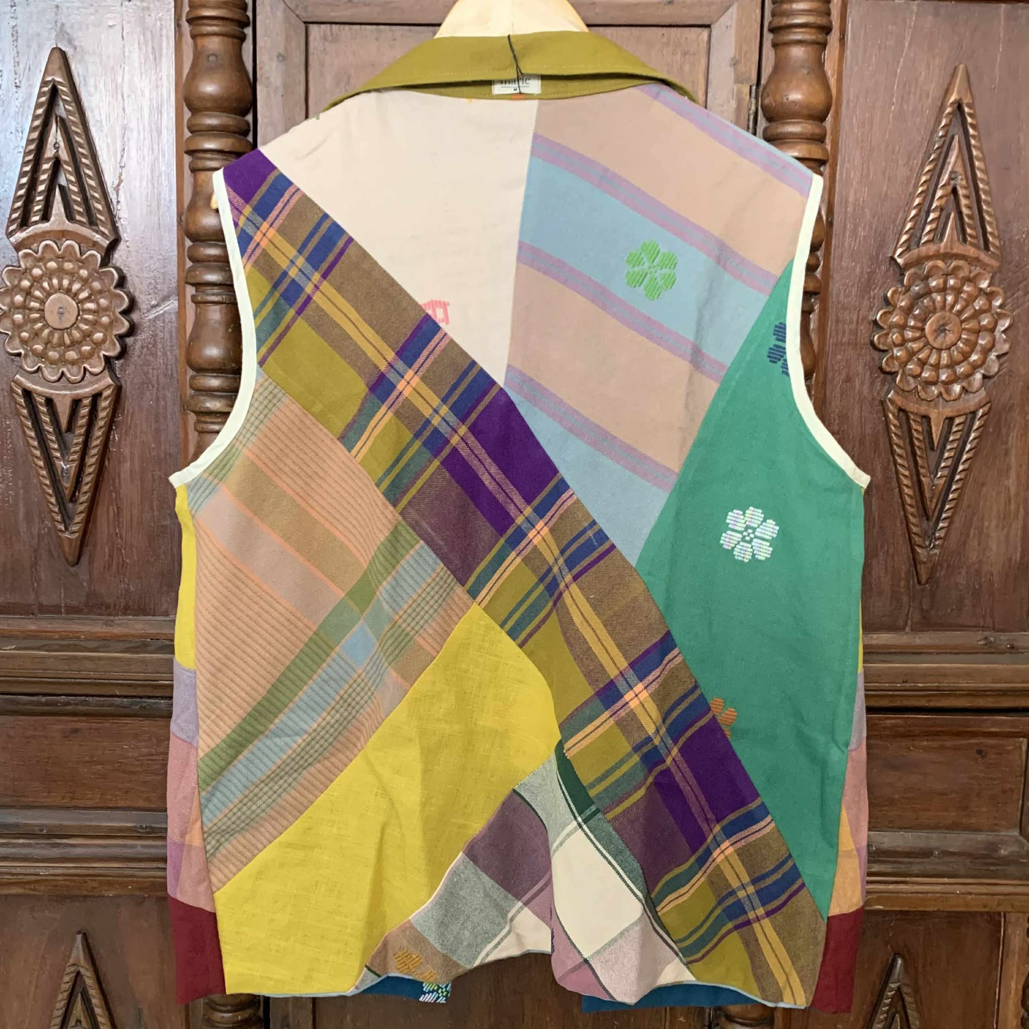 MASINING V2: REVERSIBLE M10 W/ NEW OLIVE FLOWERS COLLAR