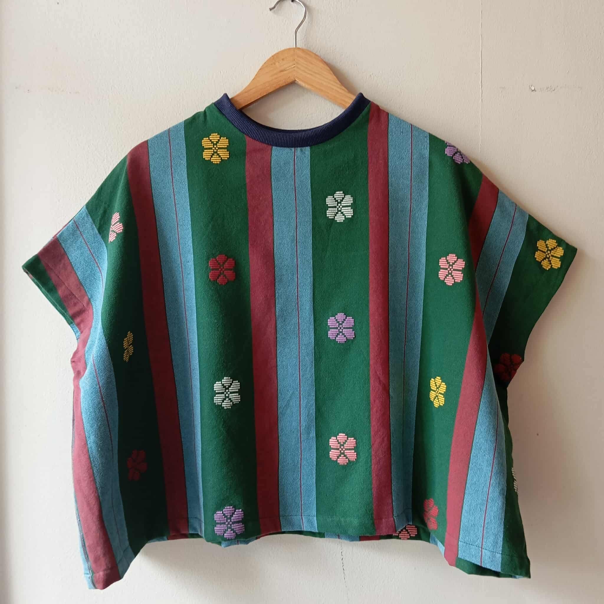 KASIYAHAN: LIA FLOWERS FULL W/ NAVY BLUE COLLAR