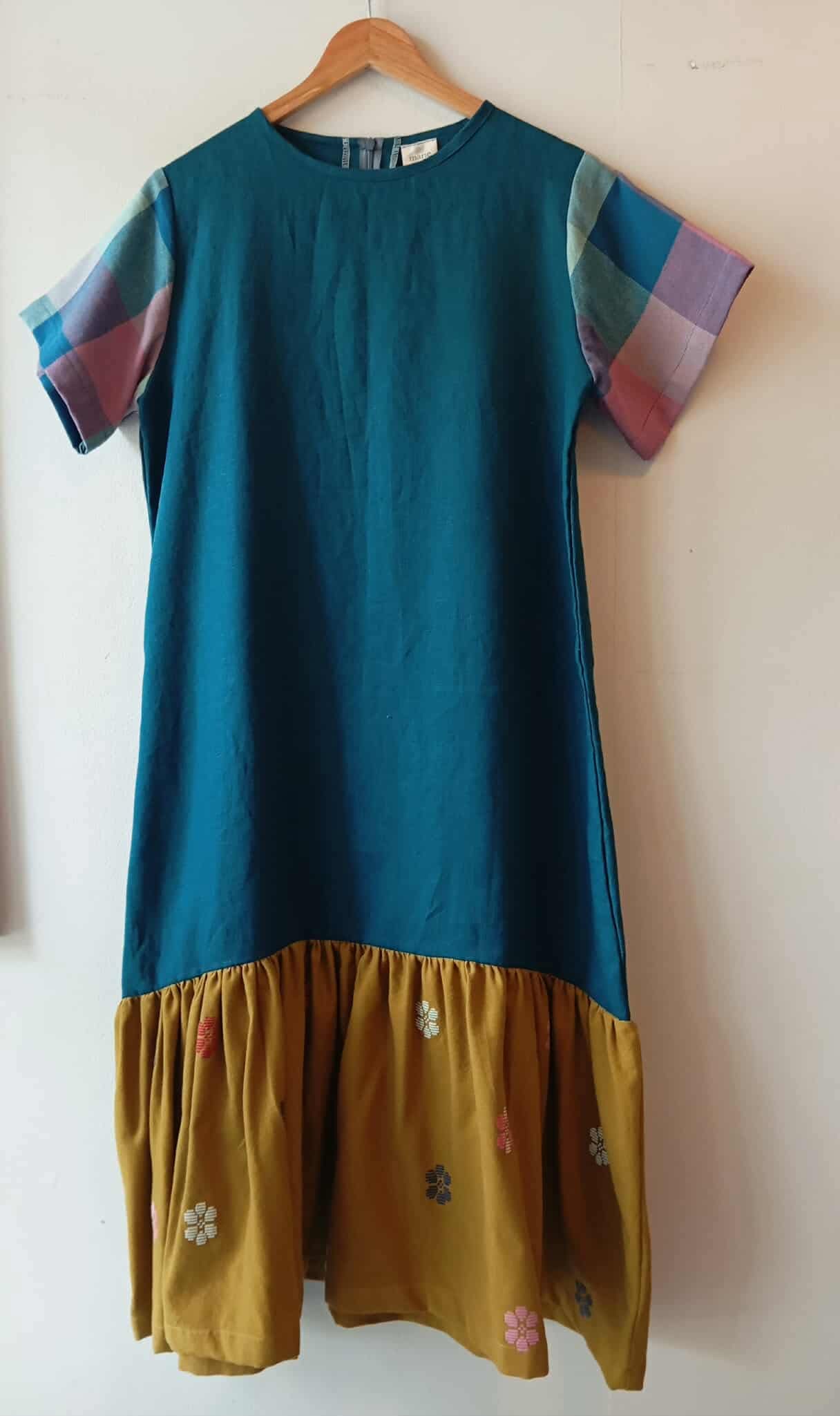 BESTIDA: STORM BLUE LINEN W/ ROGELIA SLEEVES /  NEW OLIVE FLOWERS SKIRT