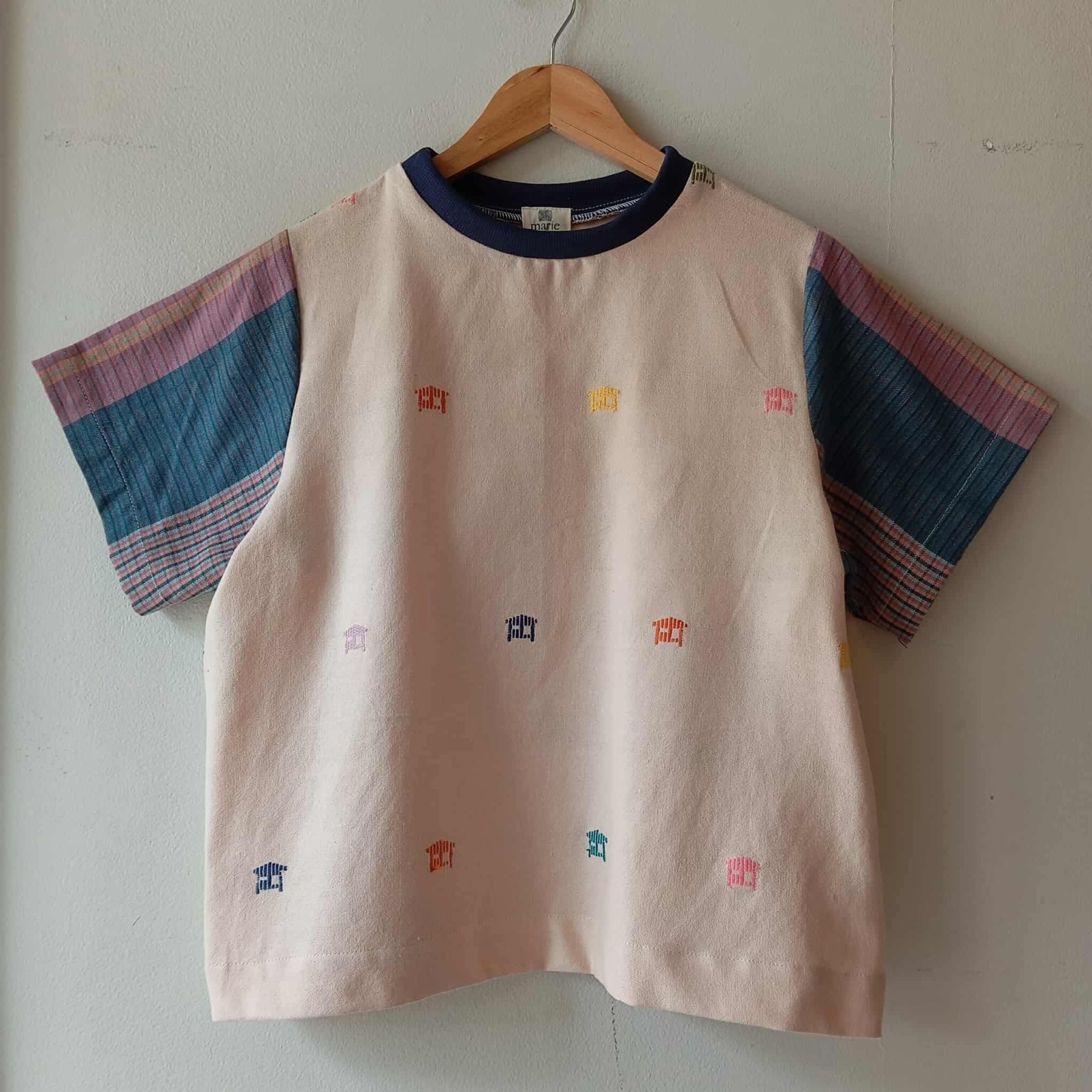 PAMANA V2: REED YELLOW MINI BAHAY KUBO W/ JILLIAN SLEEVES / NAVY BLUE COLLAR