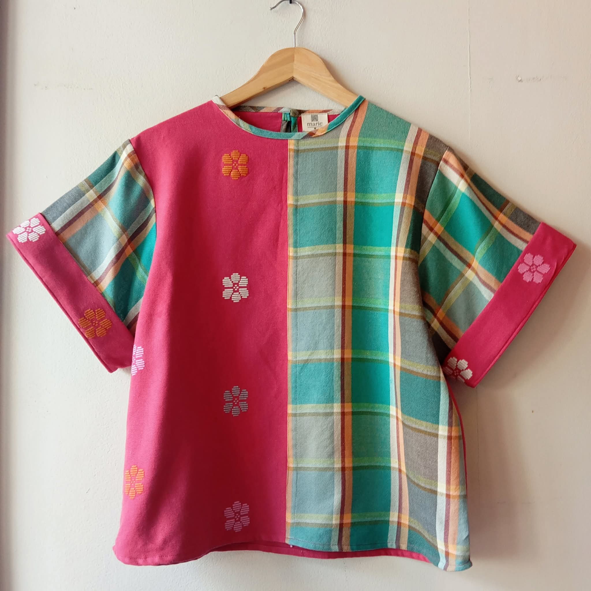 MASIGLA: mix red flowers/rachelle V2 w/ rachelle V2 sleeves