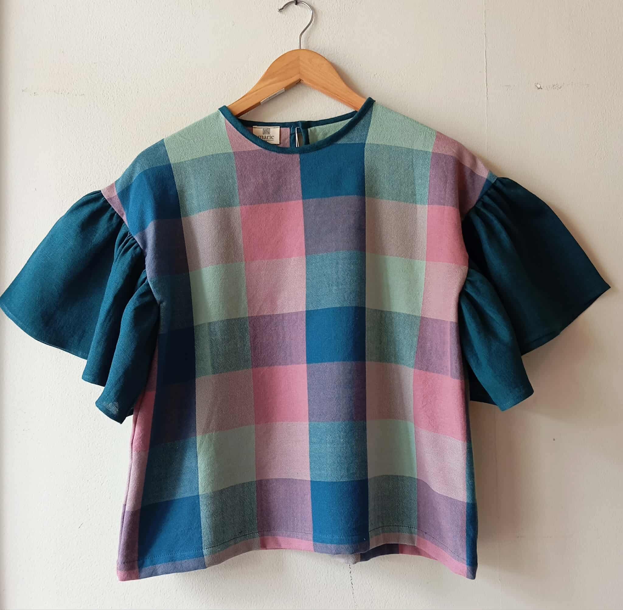 CORAZON: ROGELIA W/ STORM blue LINEN SLEEVES