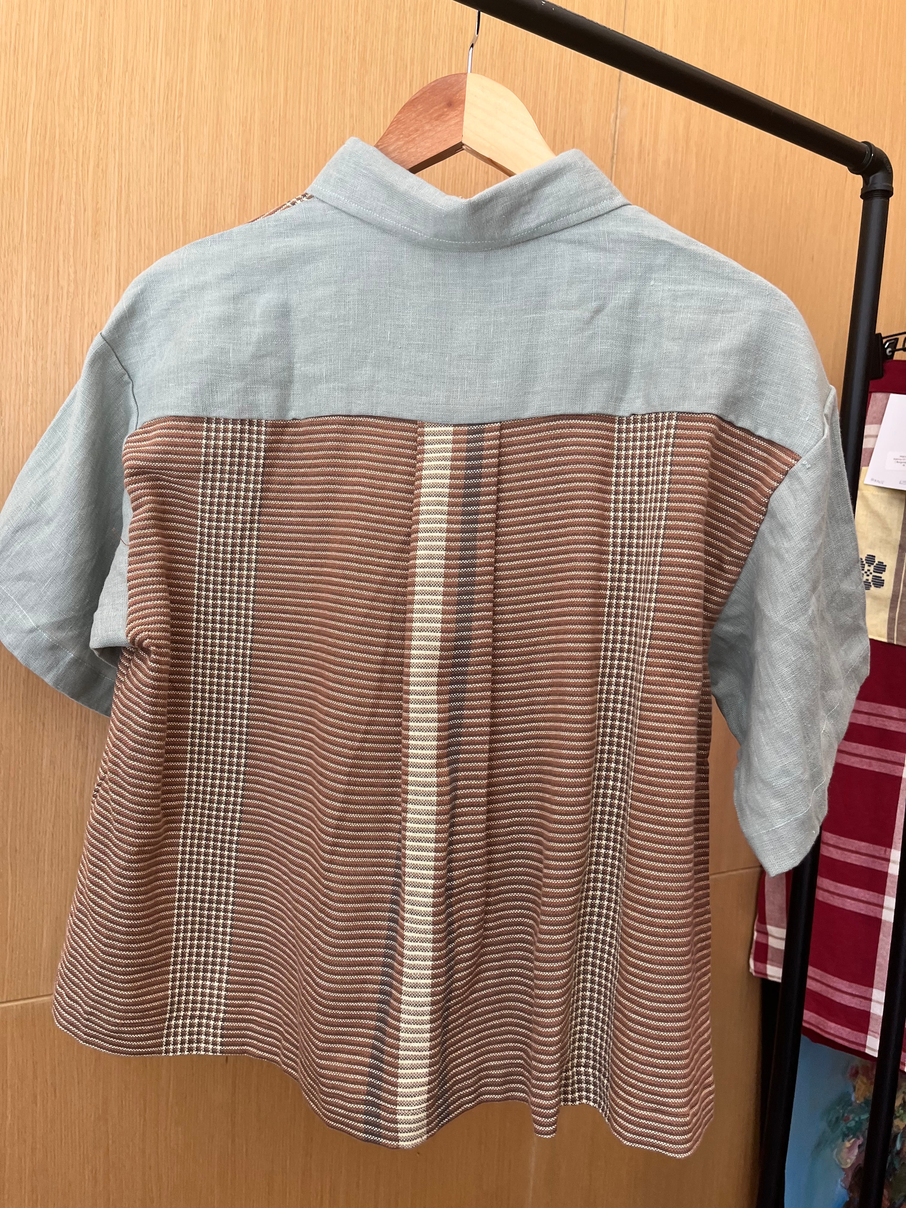 MAKULAY: Brown mini bahay kubo/rona w/ green linen sleeves & brown pocket