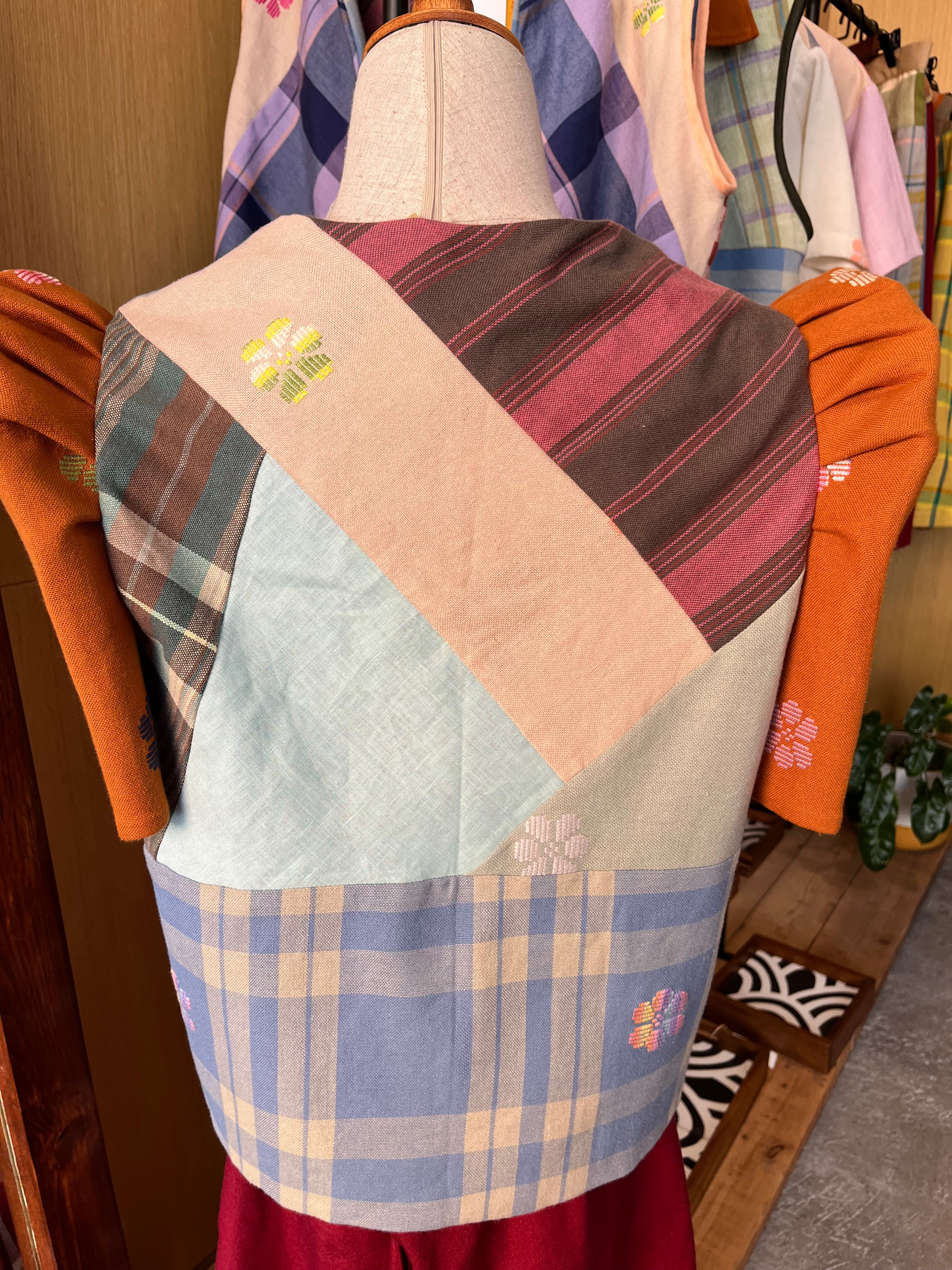 BOLERO: RETASO L23 W/ GLAZED GINGER FLOWERS SLEEVES