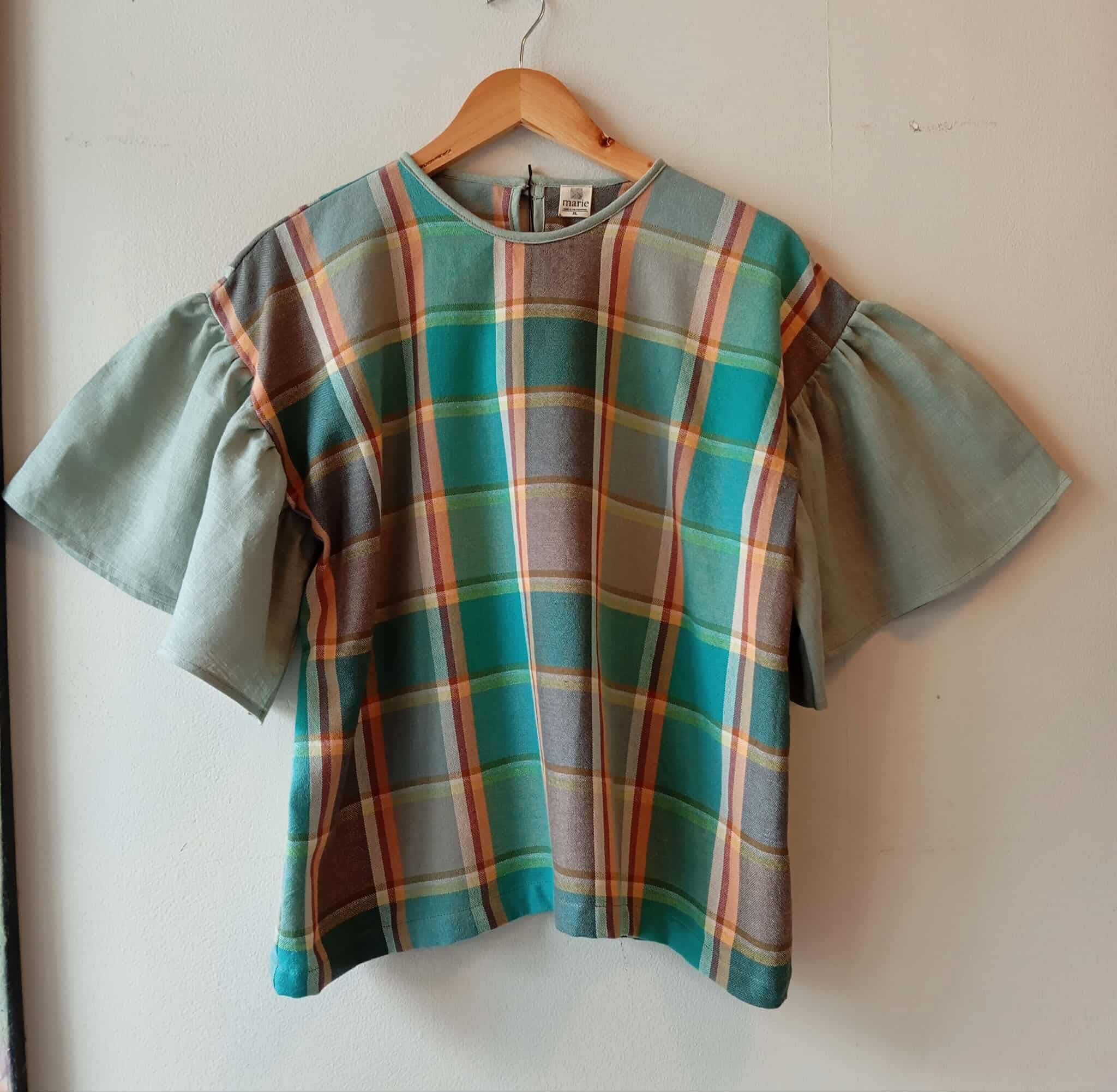 CORAZON: RACHELLE V2 W/ FROSTY GREEN LINEN SLEEVES