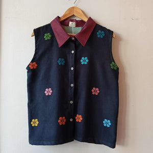 KINAIYA: BLACK FLOWERS W/ RASPBERRY RADIANCE COLLAR