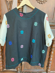 CLASSIC V2: BLACK FLOWERS W/ WHITE FLOWERS SLEEVES
