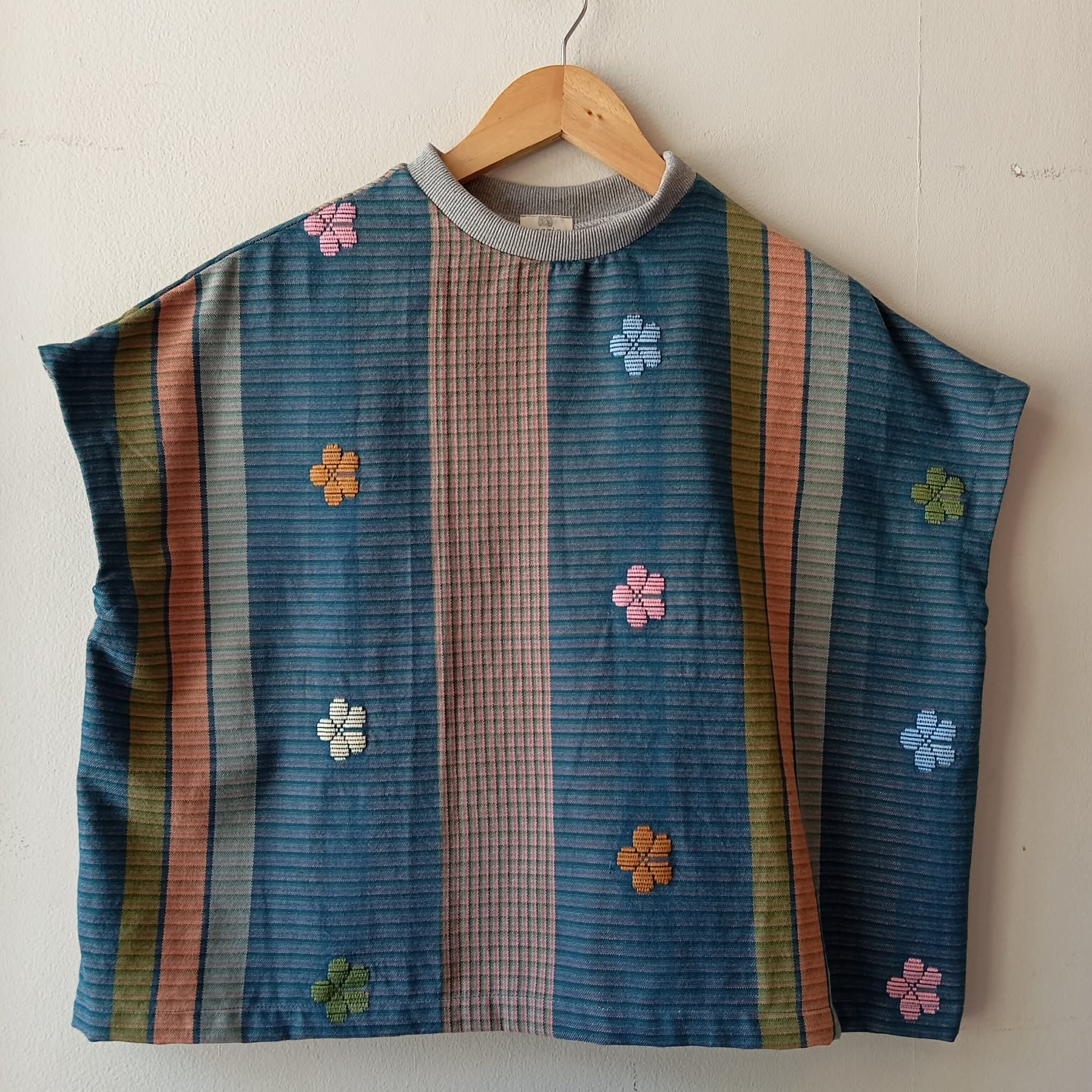 KASIYAHAN: JULIANA FLOWERS FULL W/ GRAY COLLAR