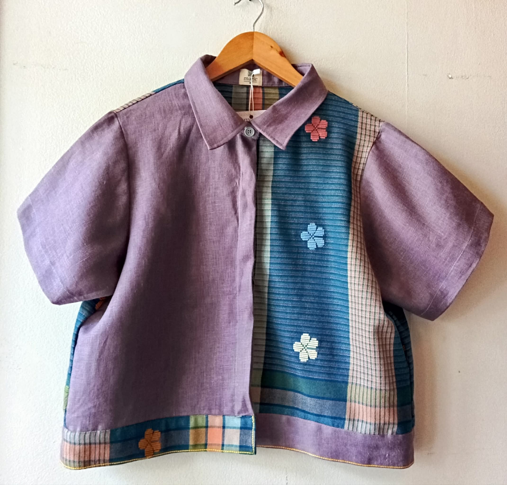 MARIKIT: MIX SEA FOG LINEN / JULIANA FLOWERS W/ SEA FOG LINEN SLEEVES & COLLAR