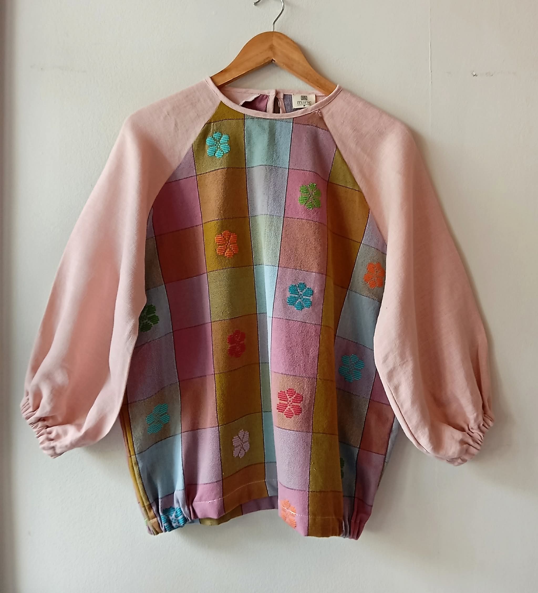 KAWAWHAY: CASSANDRA W/ LIGHT PINK LINEN SLEEVES