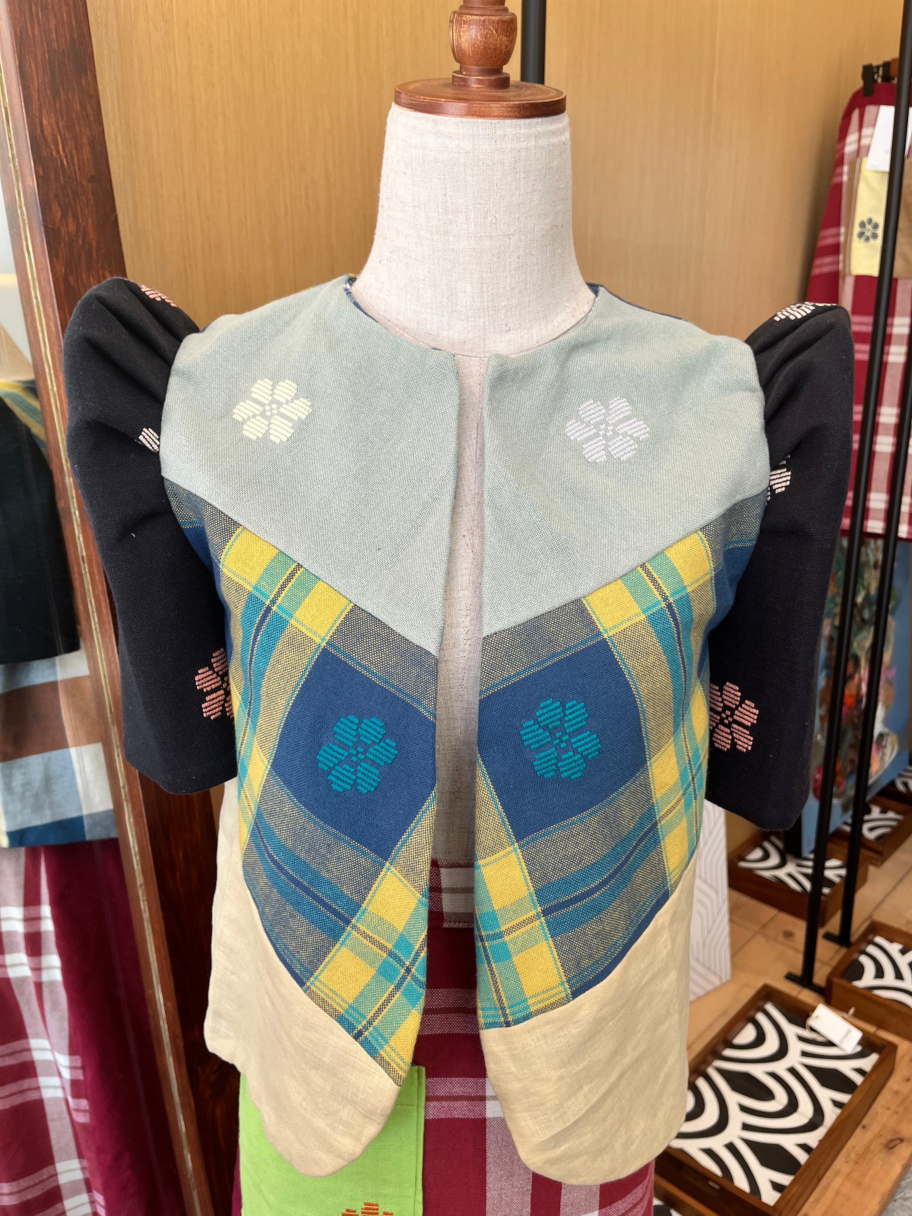 BOLERO: RETASO M37 W/ BLACK FLOWERS SLEEVES