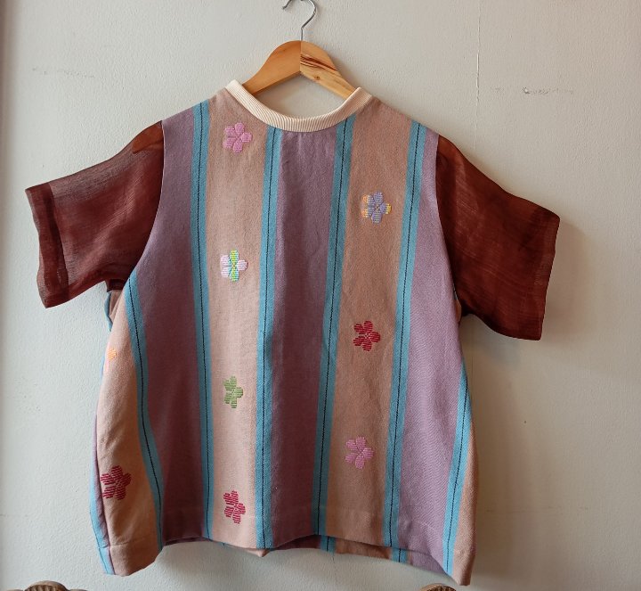 MATAHUM: PAMANA V2 IN ROBERTA W/ MAHOGANY PINA SLEEVES/ CREAM COLLAR