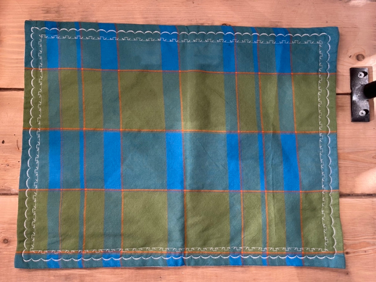 FIESTA PLACEMAT set of 6 DESIGNS BY MARIE